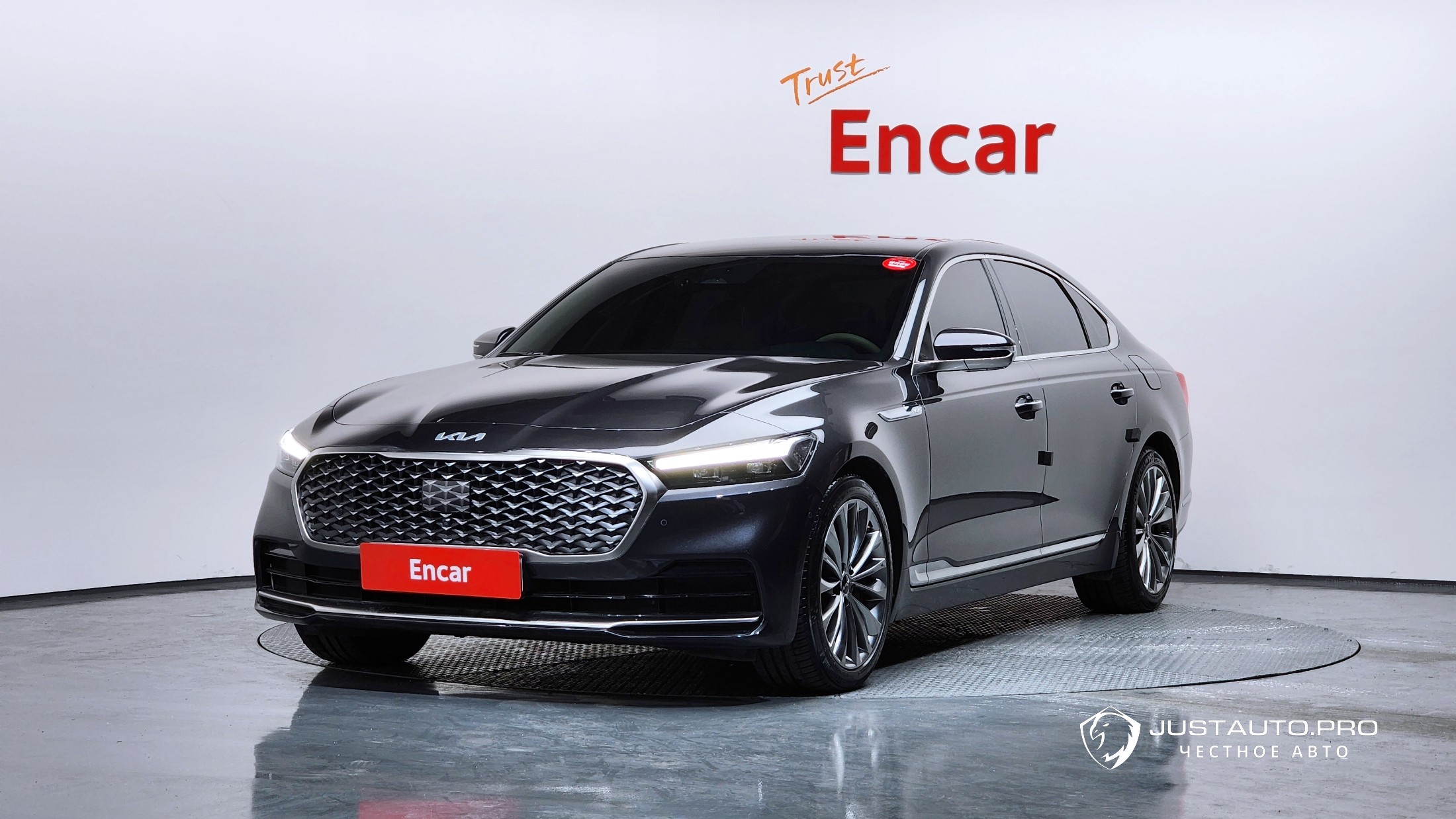 Автомобиль Kia K9