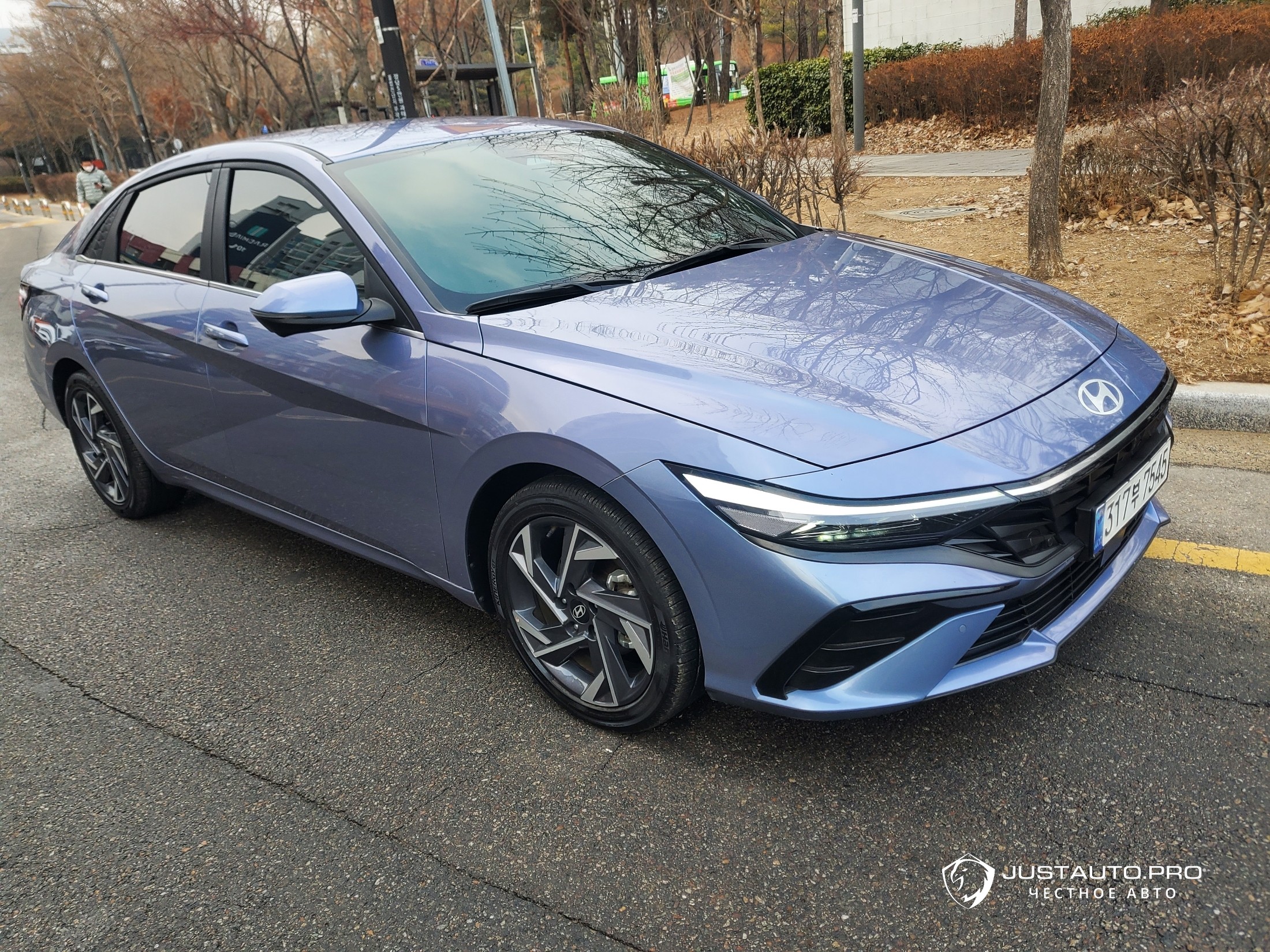 Автомобиль Hyundai AVANTE