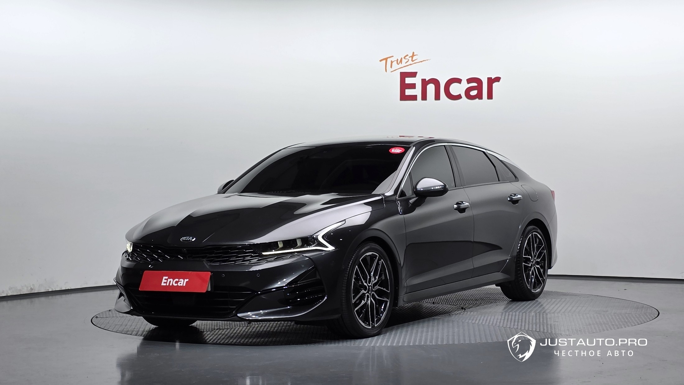 Автомобиль Kia K5