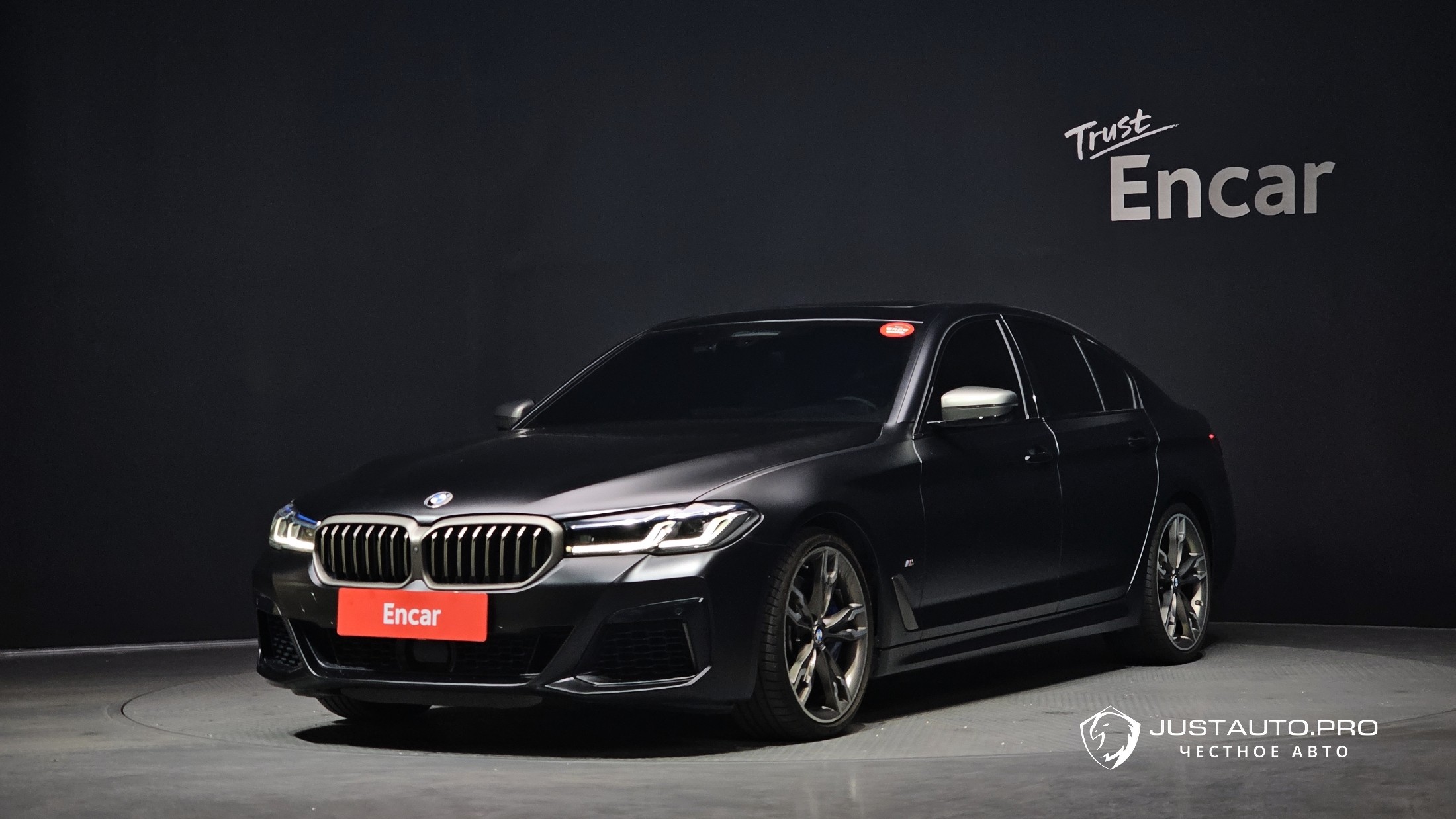 Автомобиль BMW 5-Series