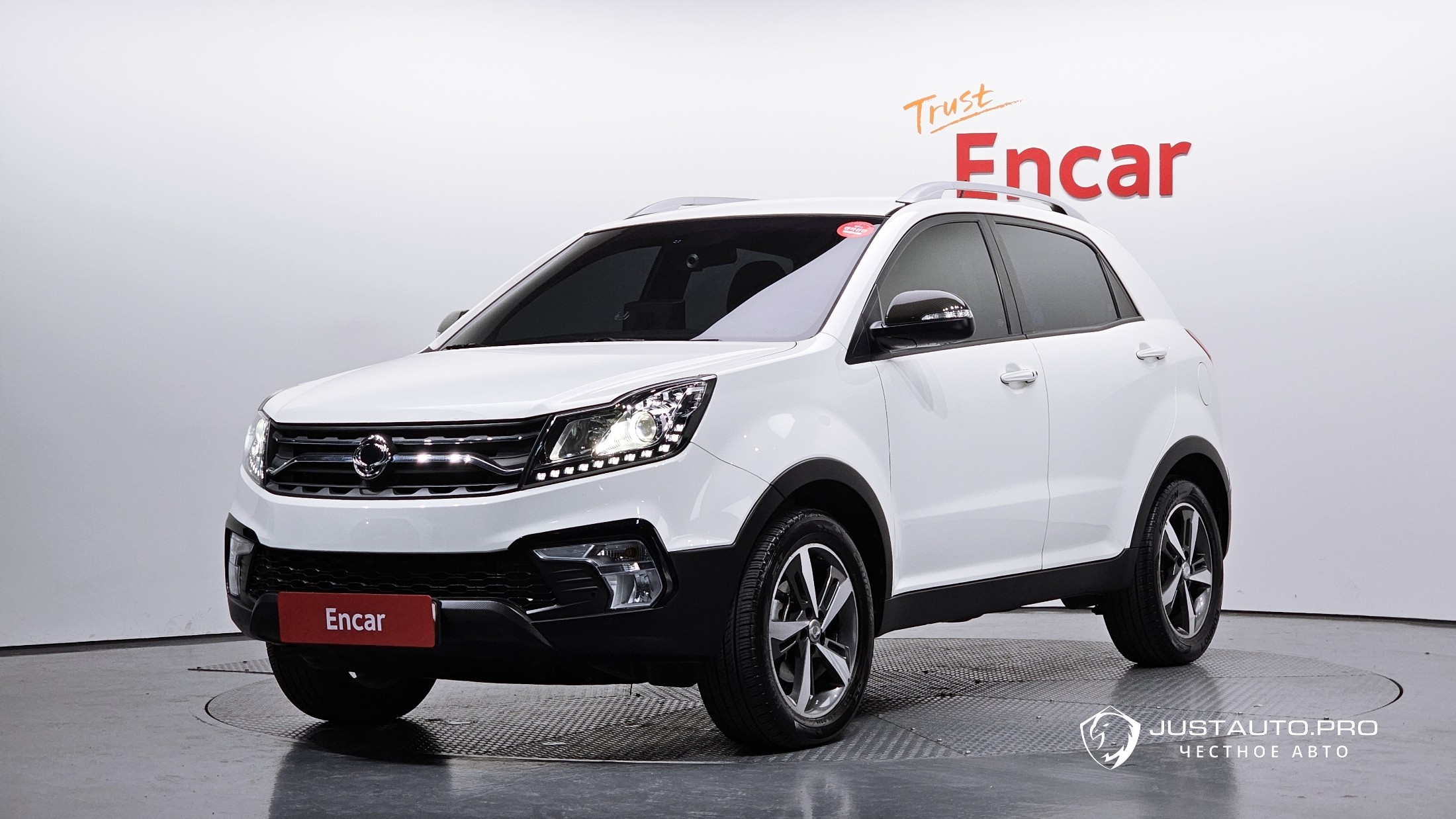 Автомобиль KG_Mobility_Ssangyong KORANDO