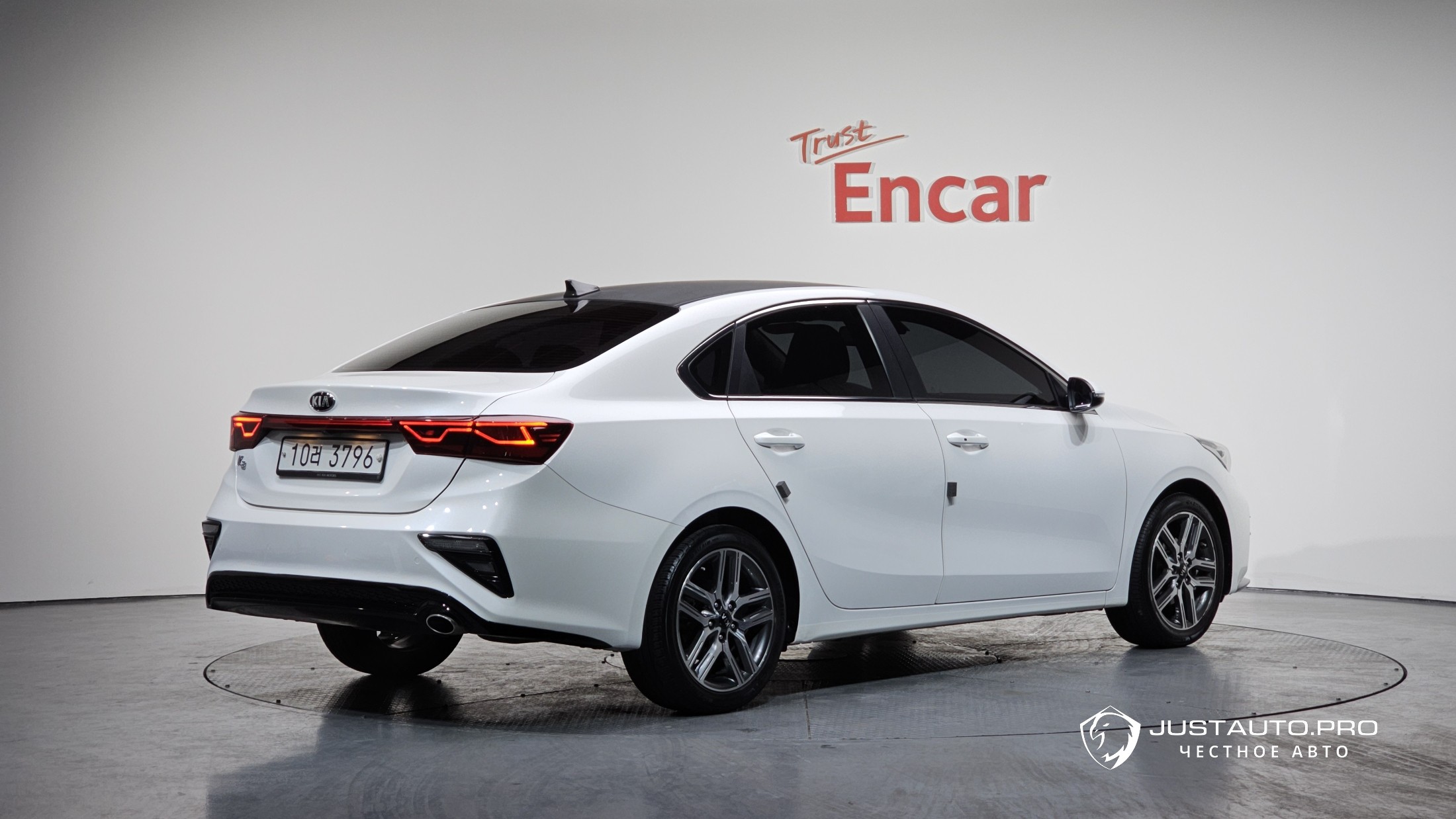 Автомобиль Kia K3