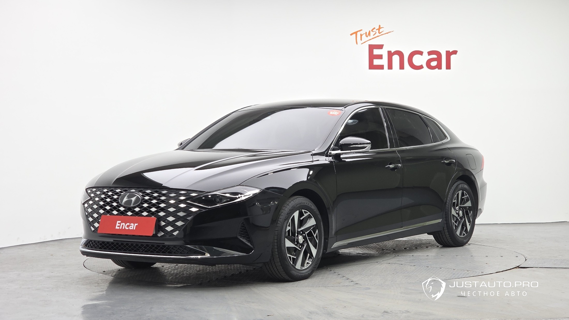 Автомобиль Hyundai Grandeur