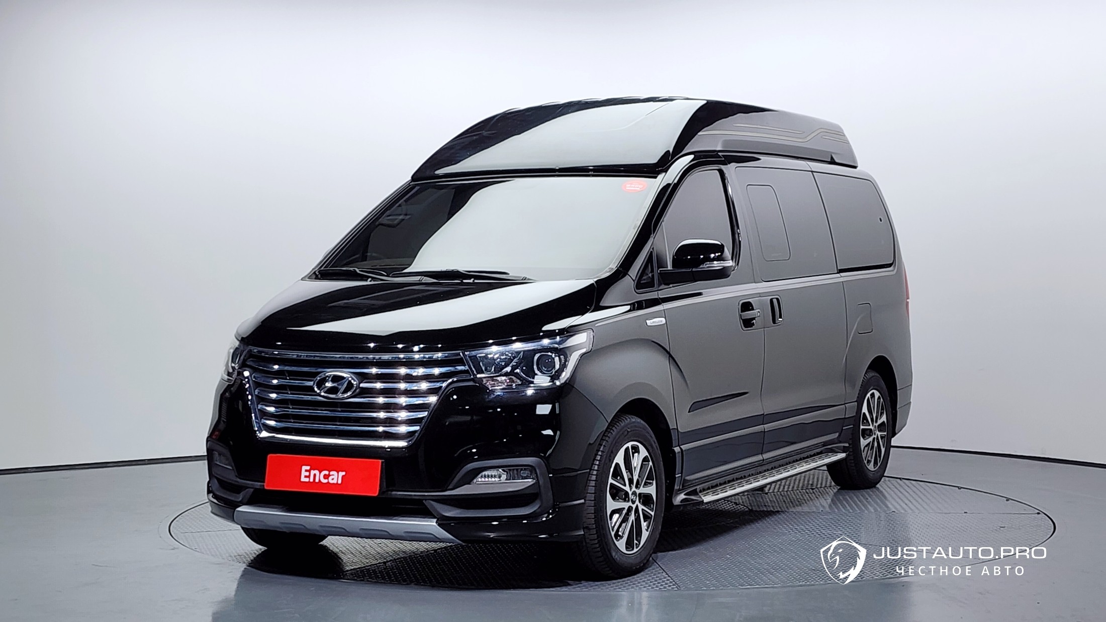 Автомобиль Hyundai Starex