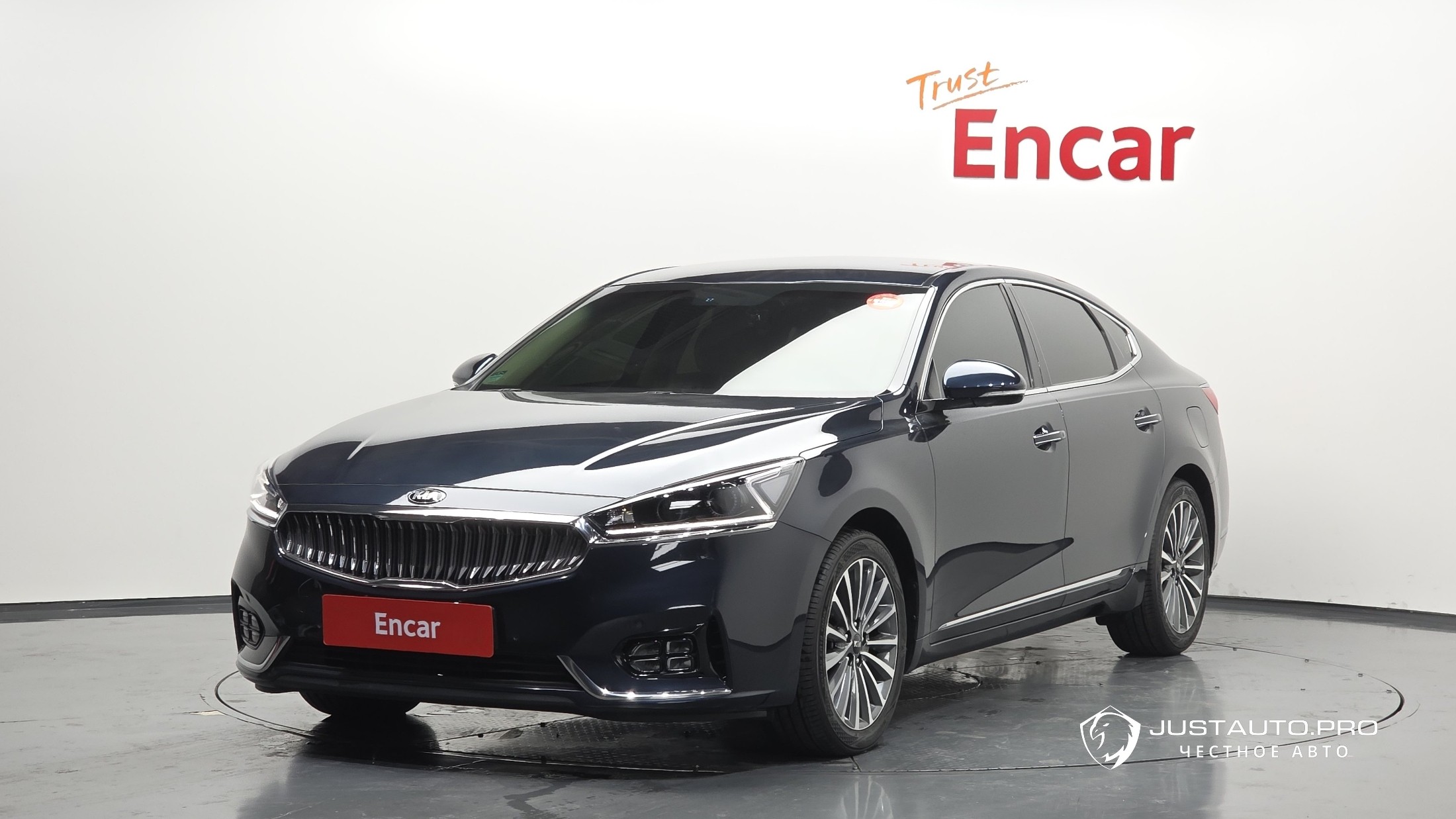 Автомобиль Kia K7