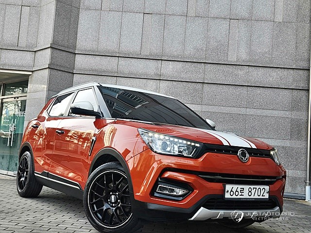 Автомобиль KG_Mobility_Ssangyong TIBOLI