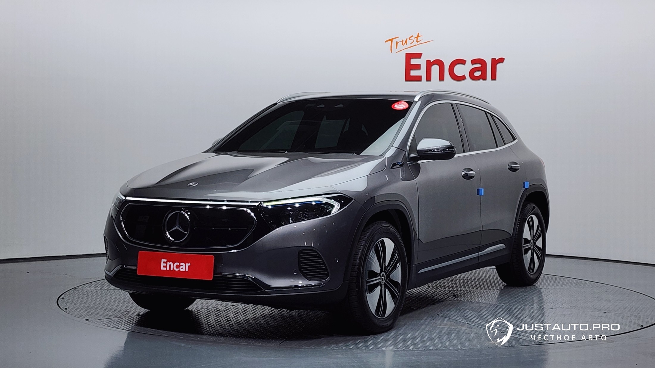 Автомобиль Mercedes-Benz EQA