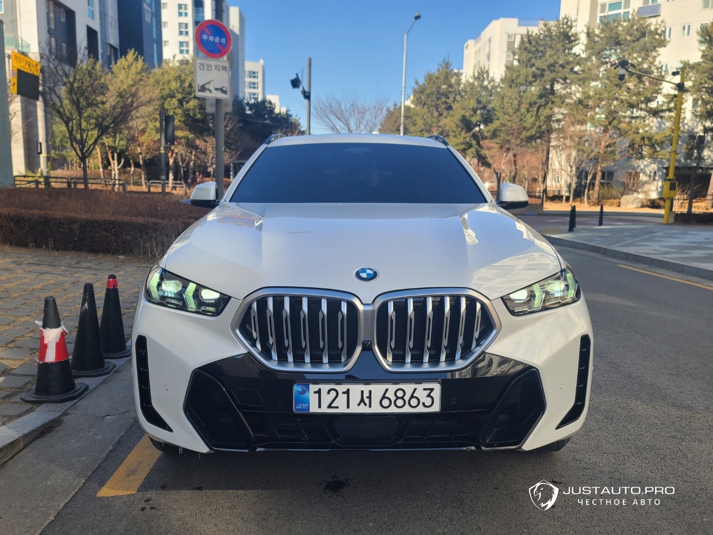 Автомобиль BMW X6