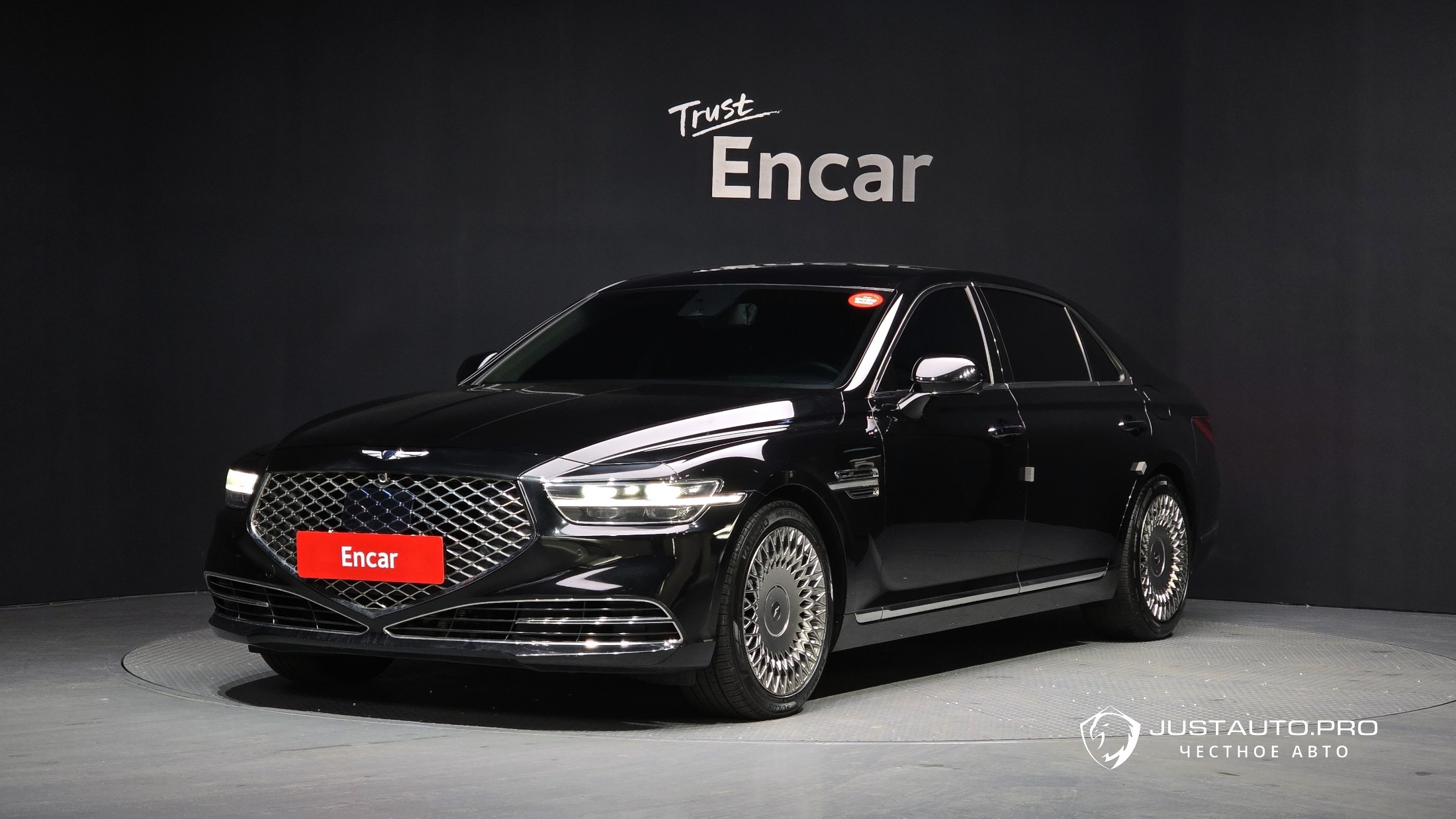 Автомобиль Genesis G90