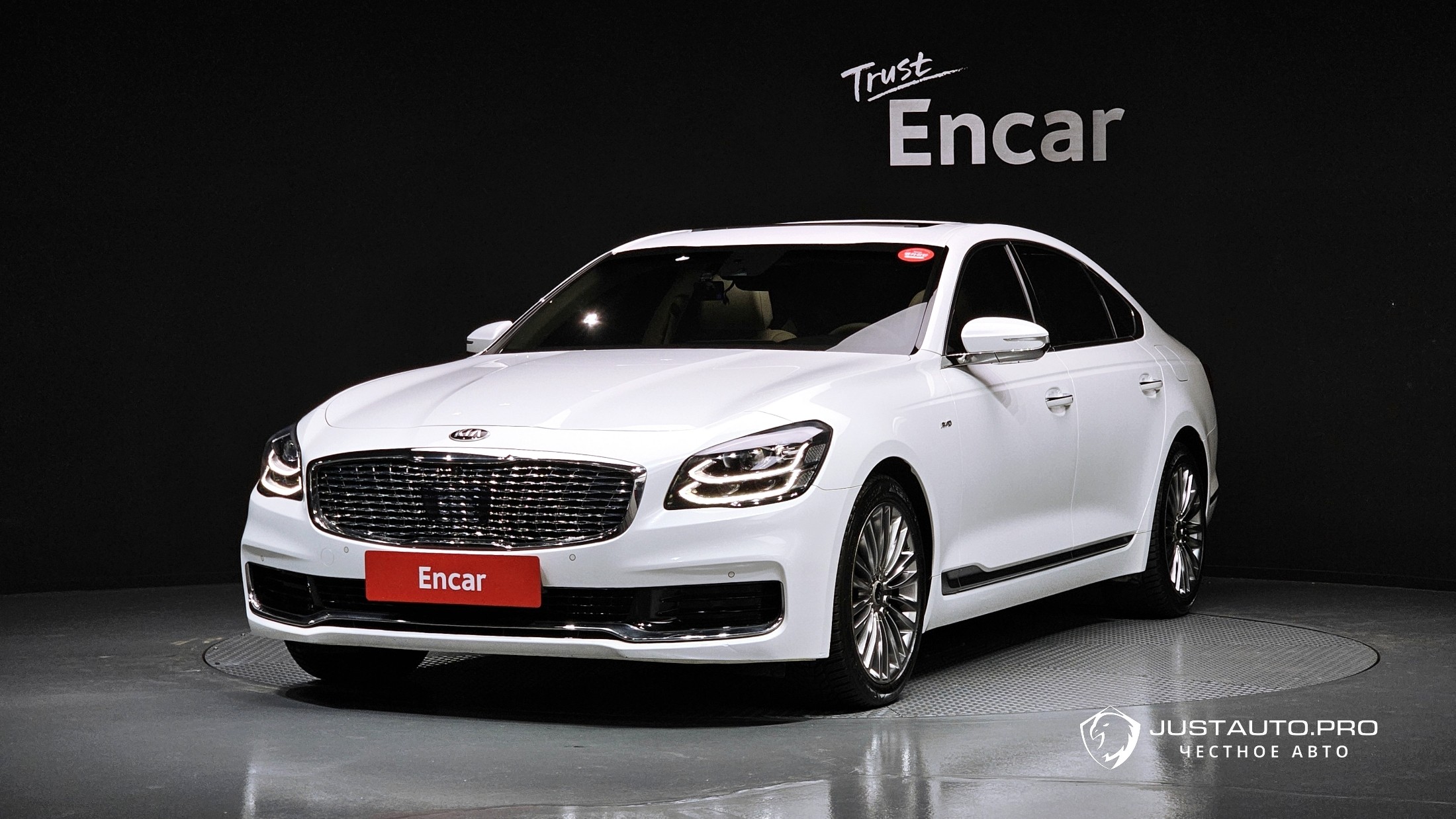 Автомобиль Kia K9