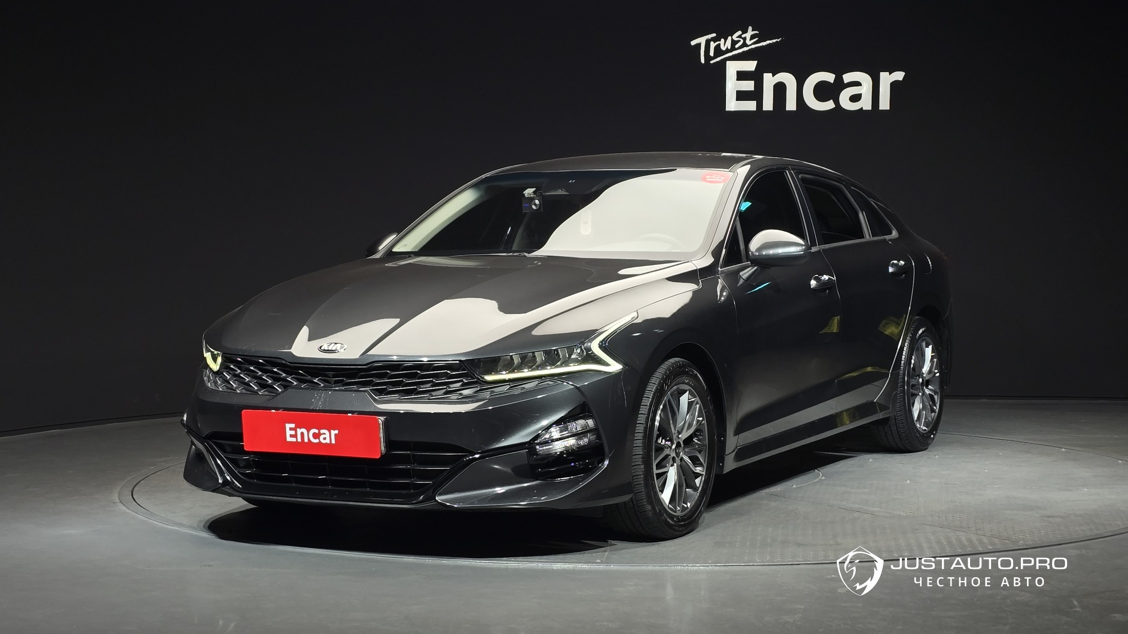 Автомобиль Kia K5