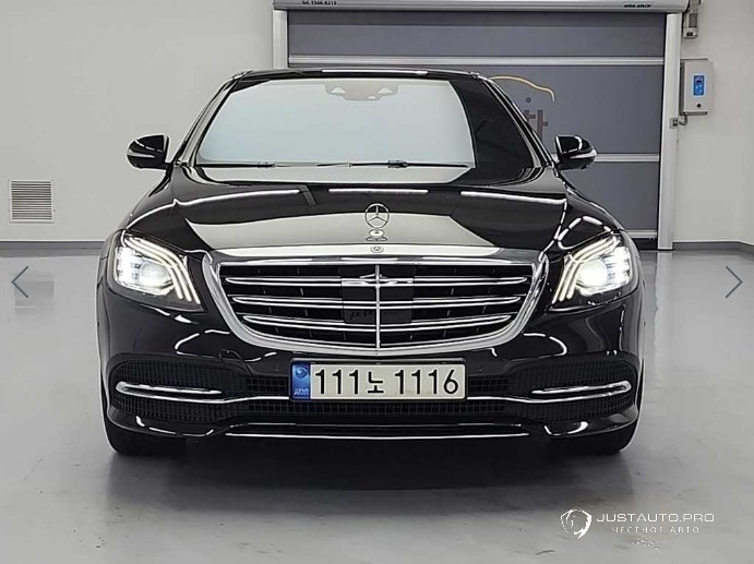 Автомобиль Mercedes-Benz S-Class