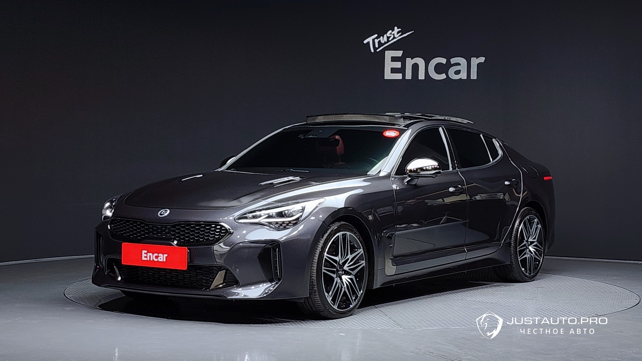 Автомобиль Kia Stinger