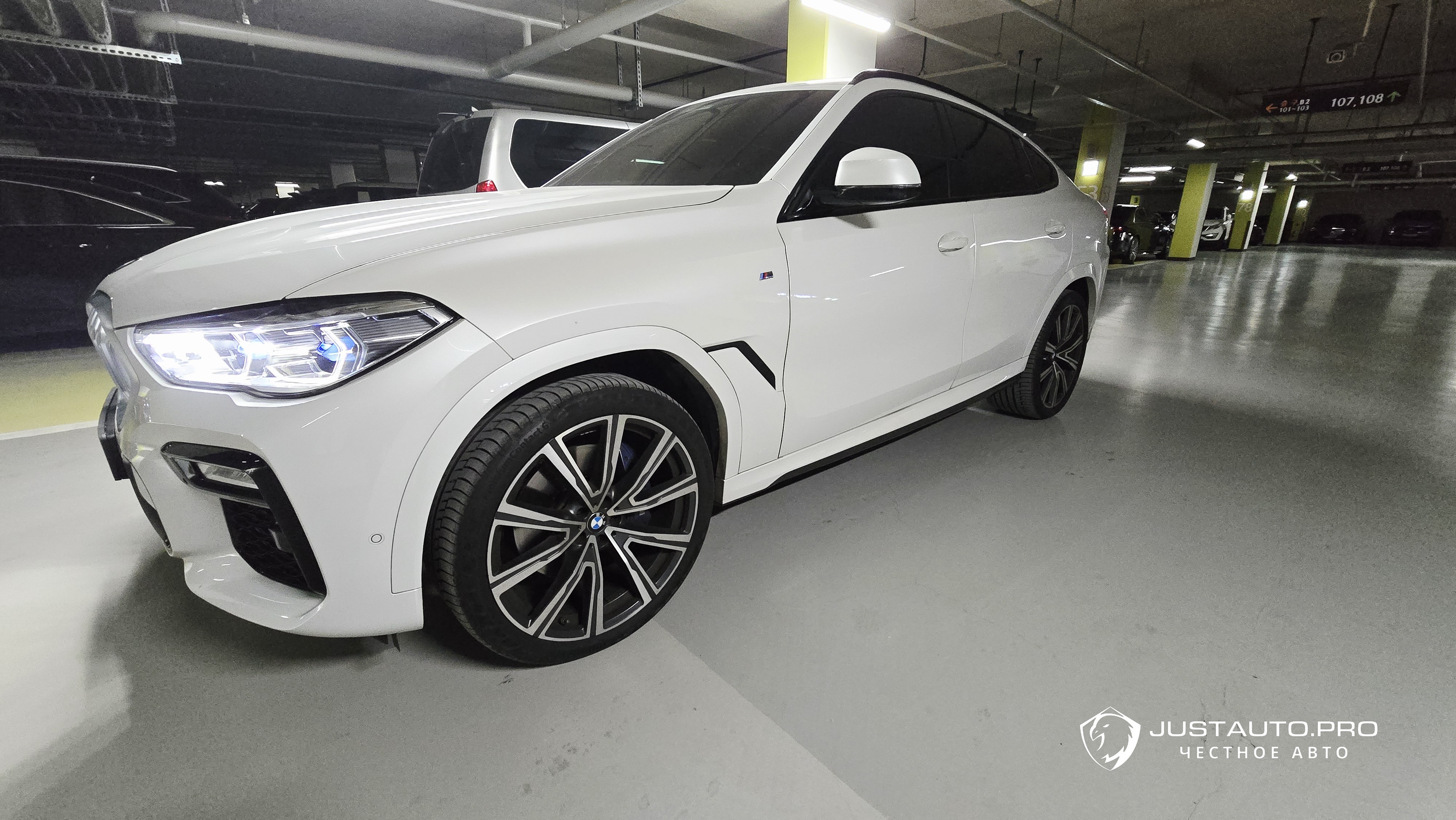 Автомобиль BMW X6