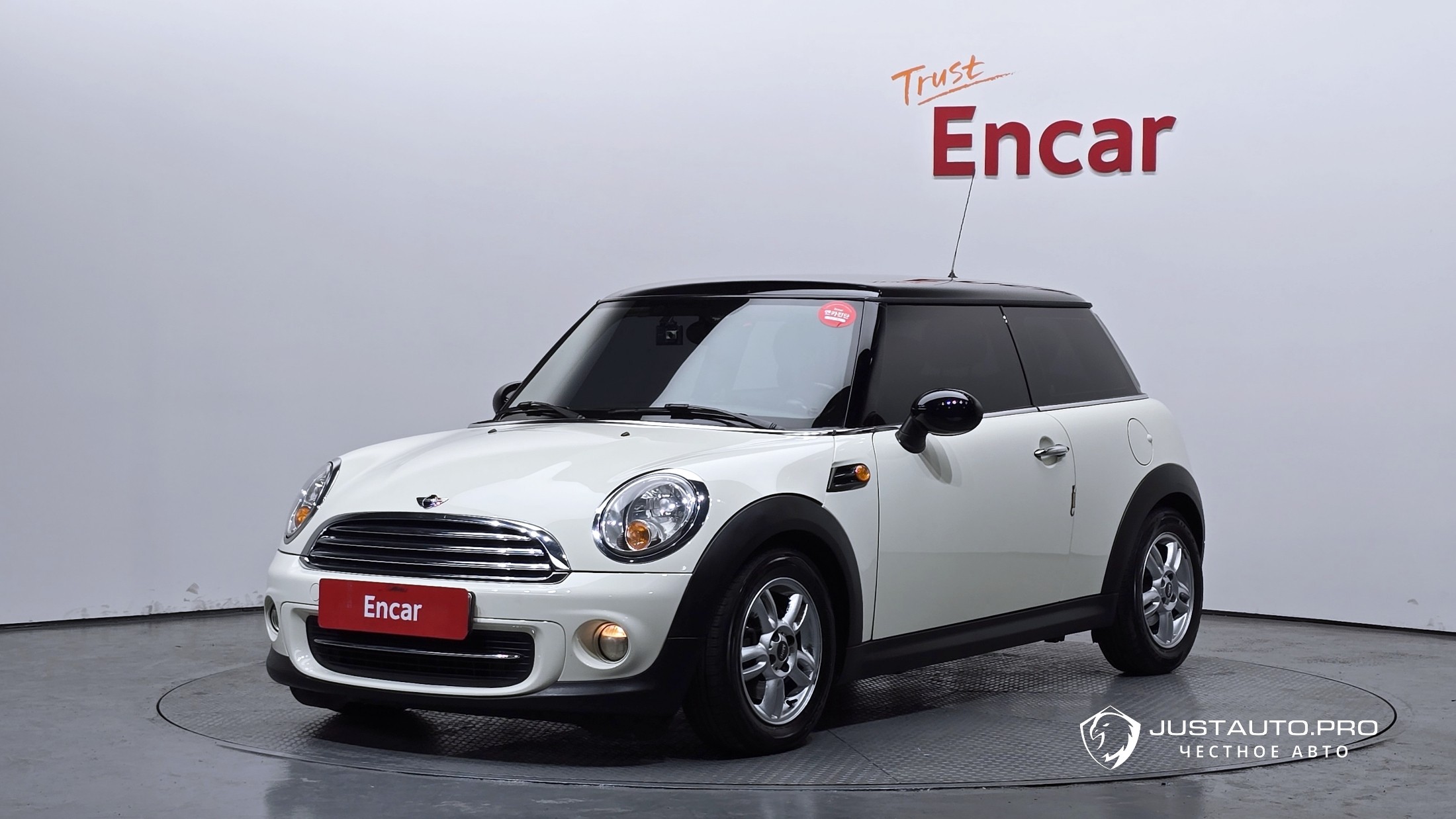 Автомобиль Mini Cooper