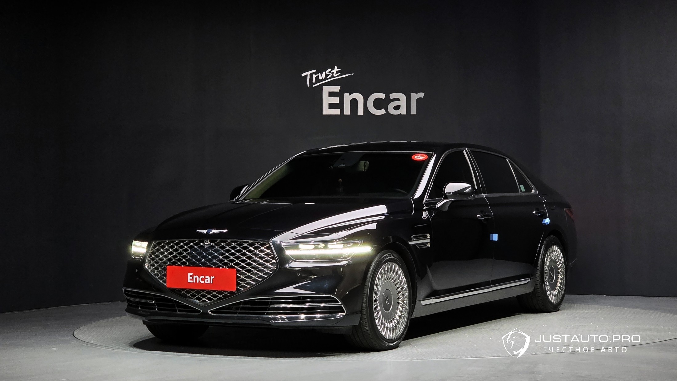 Автомобиль Genesis G90