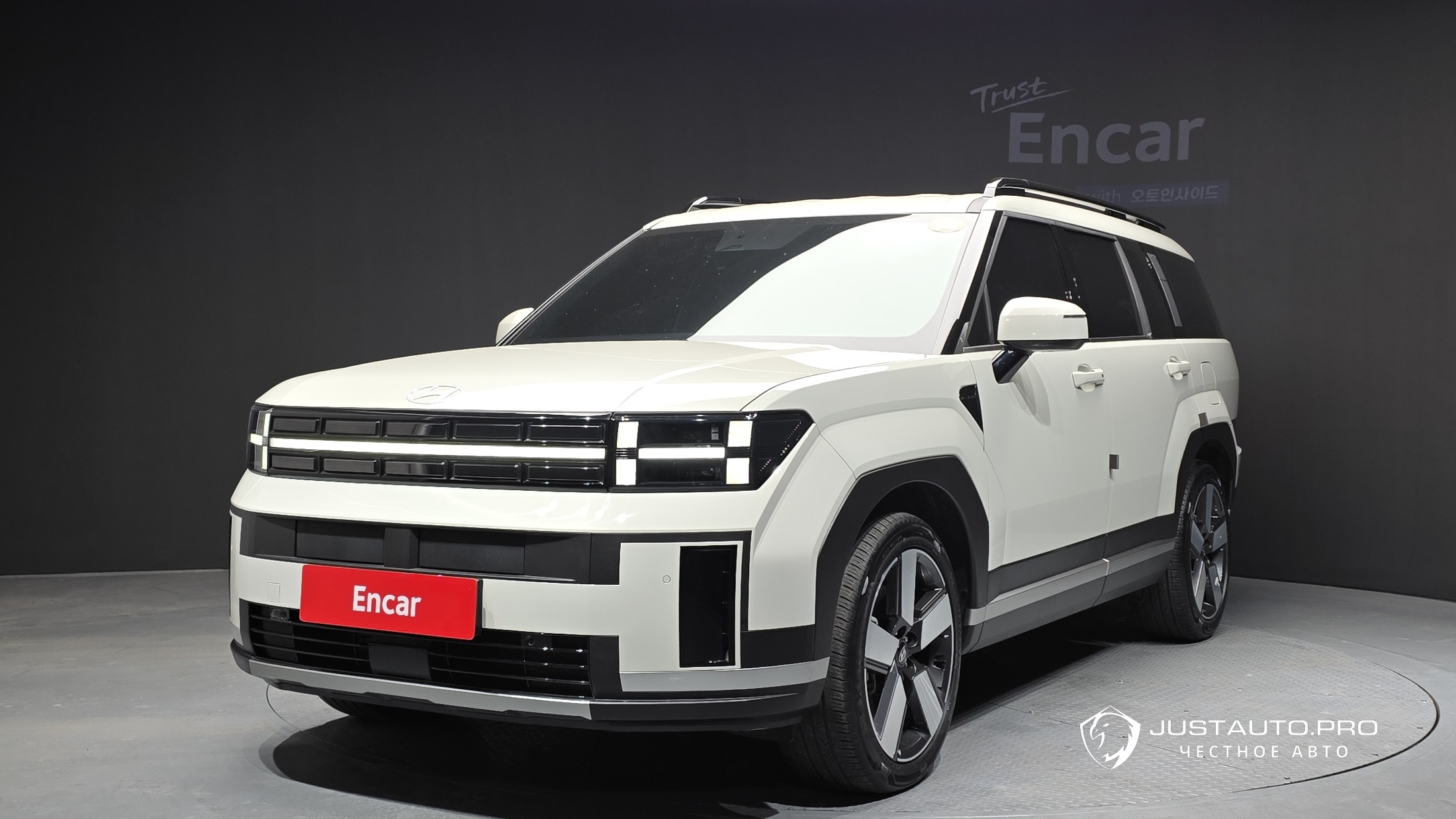 Автомобиль Hyundai Santafe