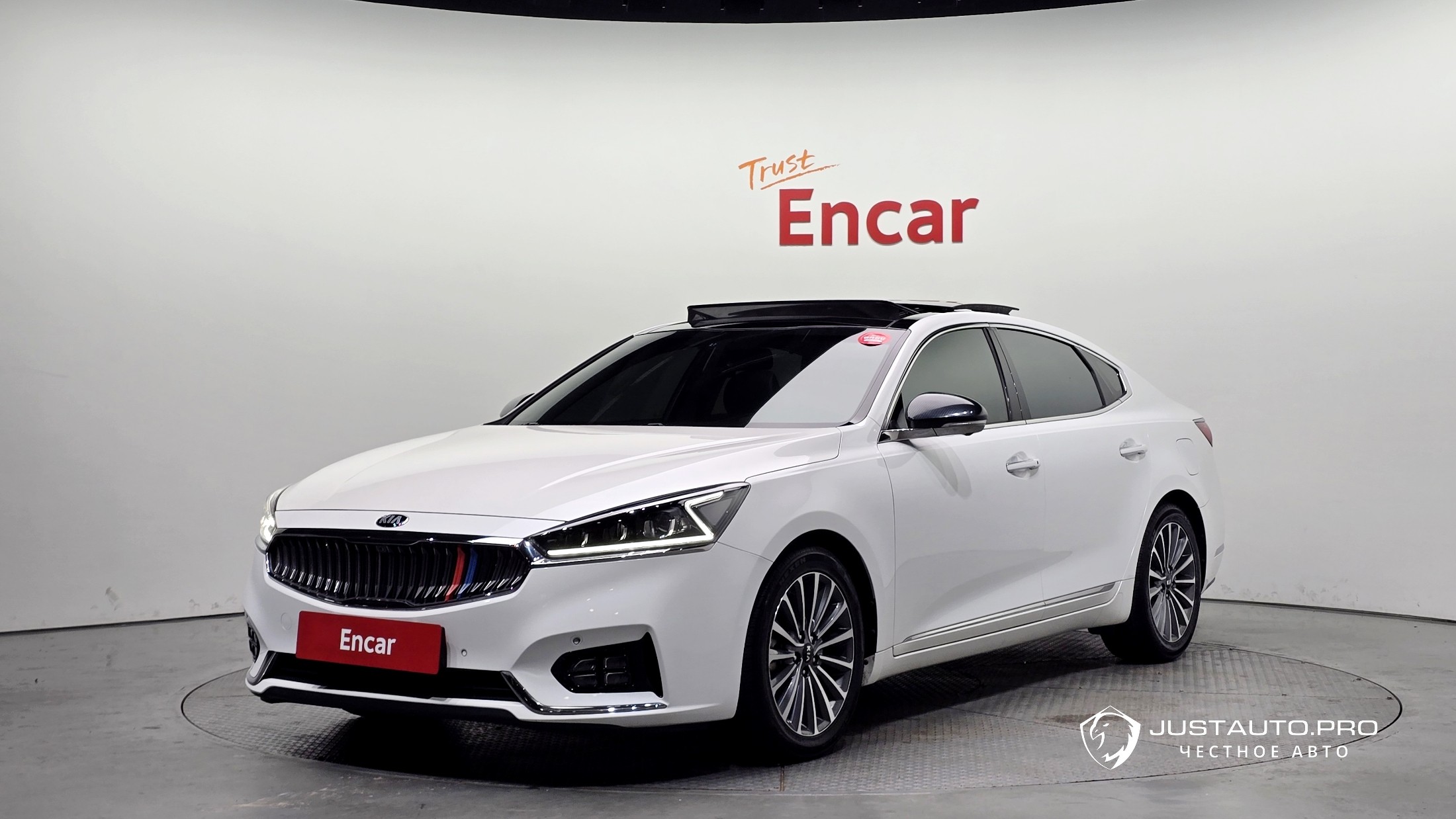 Автомобиль Kia K7