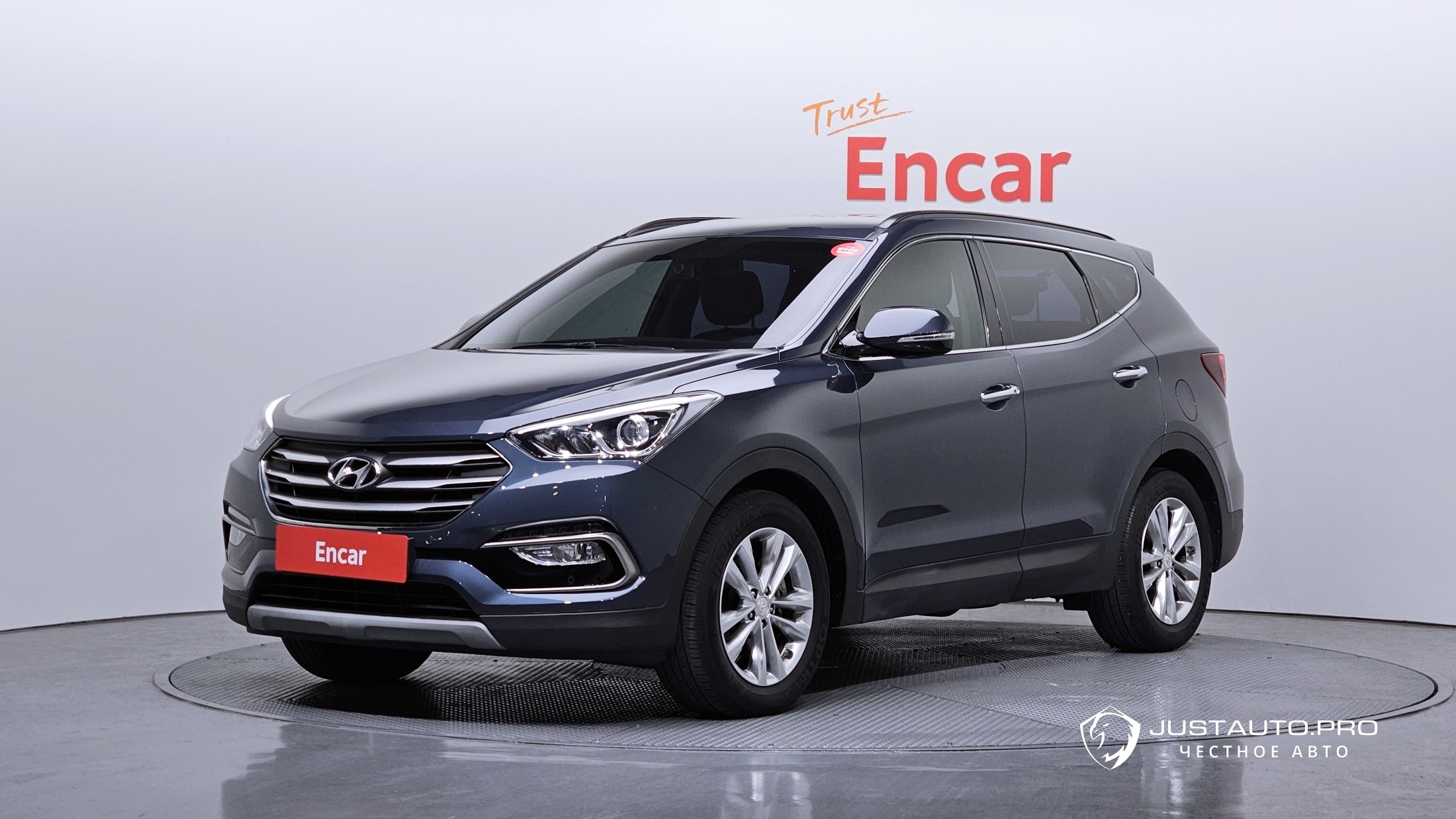 Автомобиль Hyundai Santafe