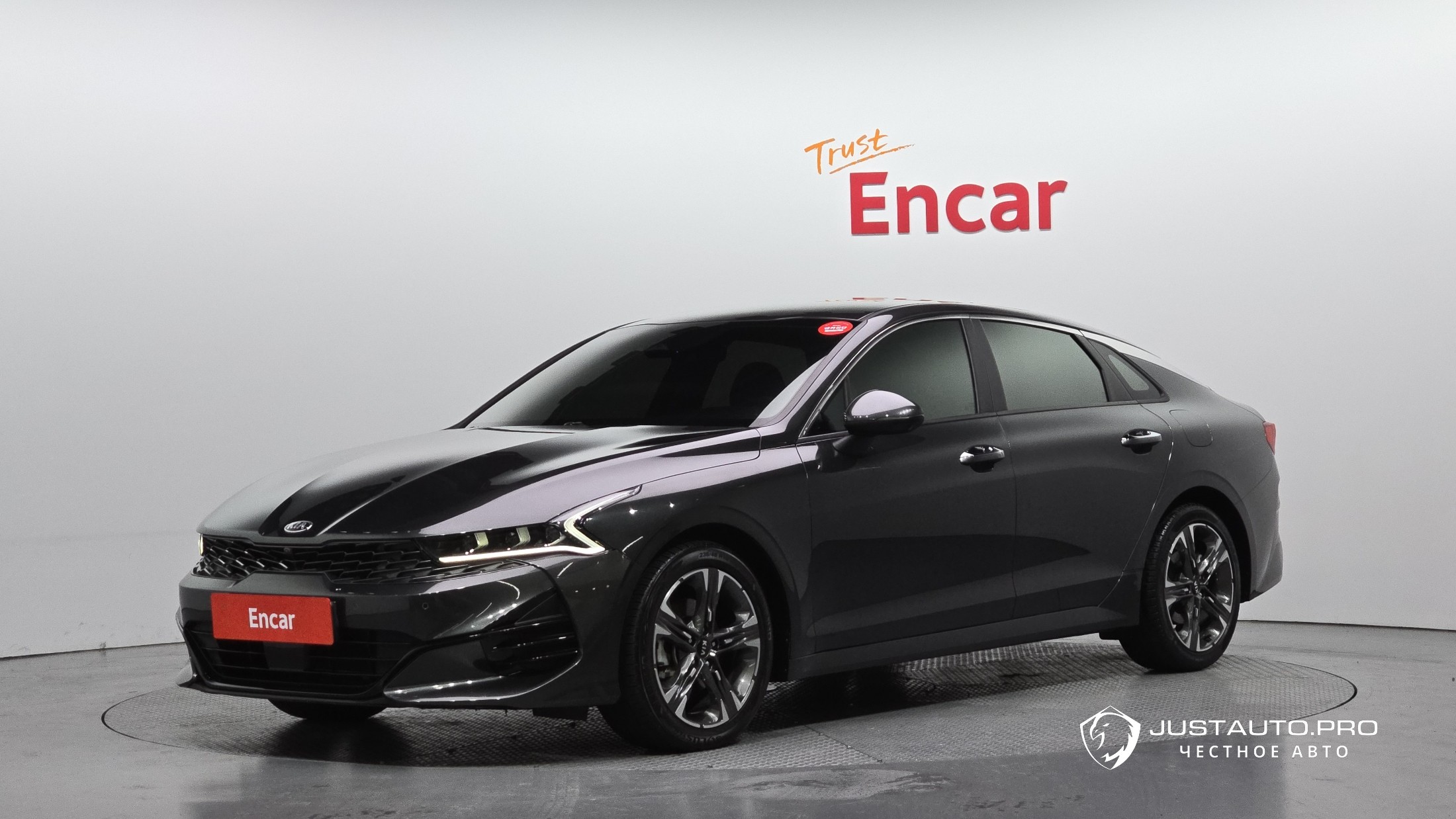 Автомобиль Kia K5