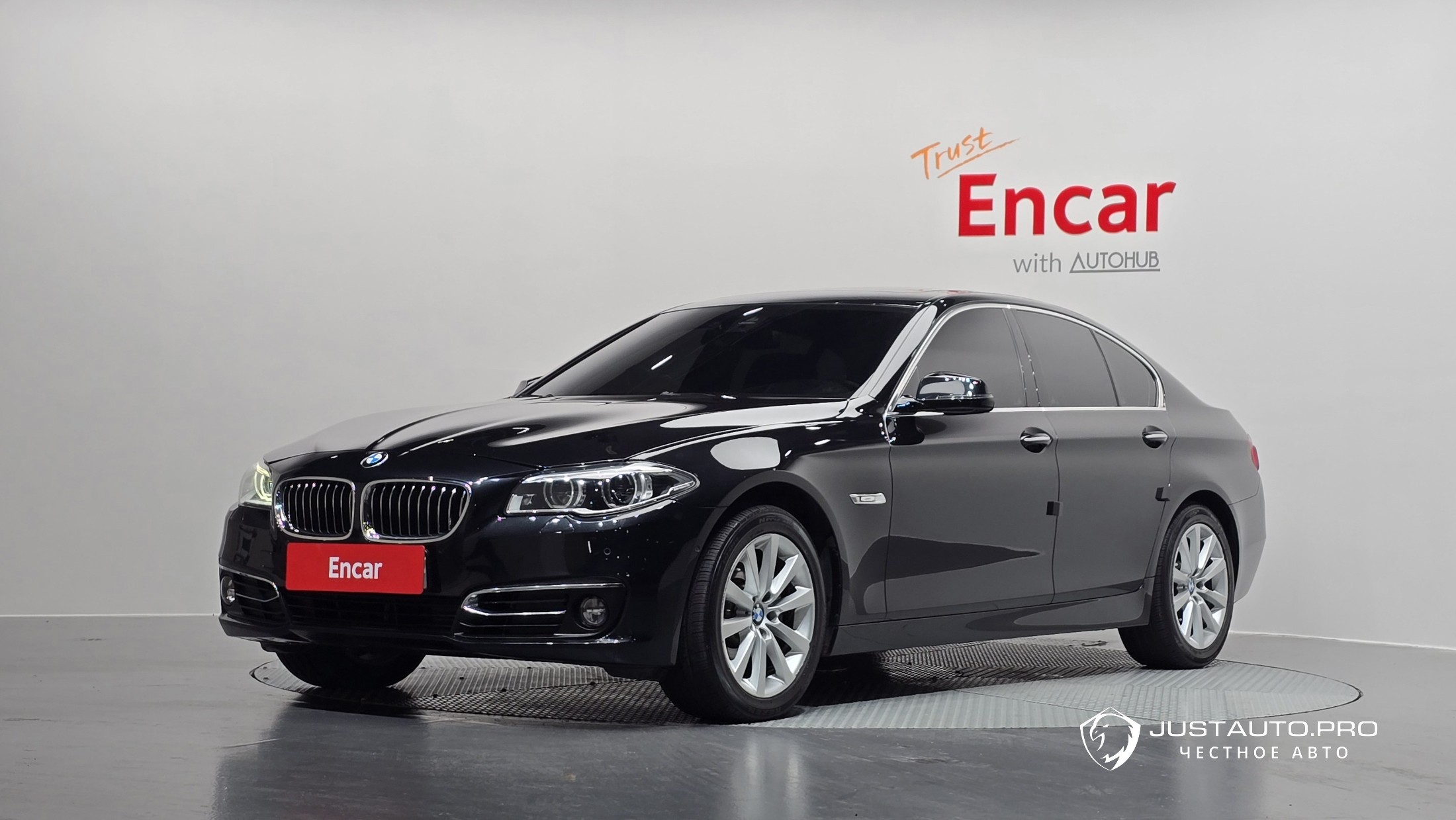 Автомобиль BMW 5-Series