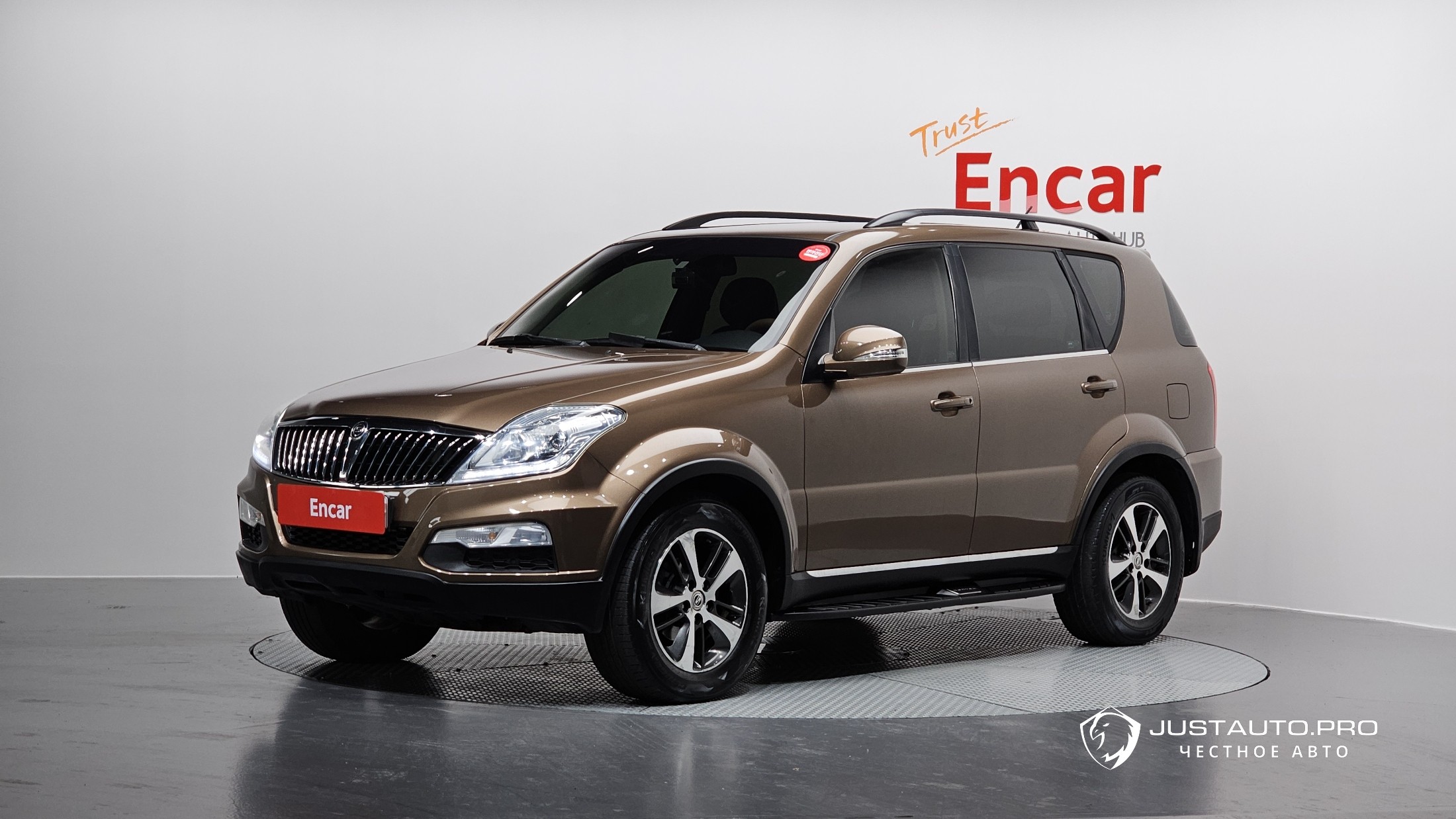 Автомобиль KG_Mobility_Ssangyong Rexton