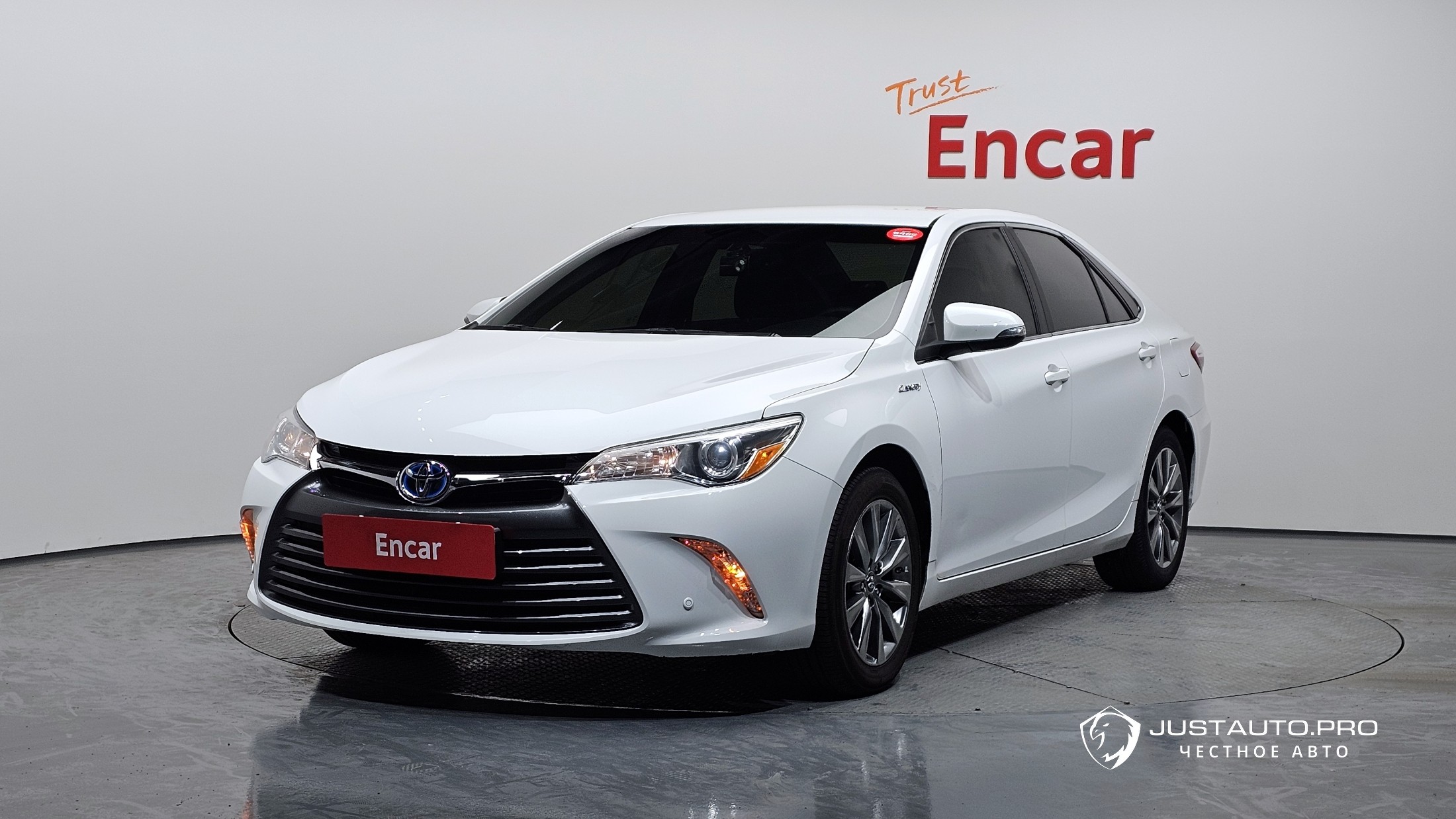 Автомобиль Toyota Camry