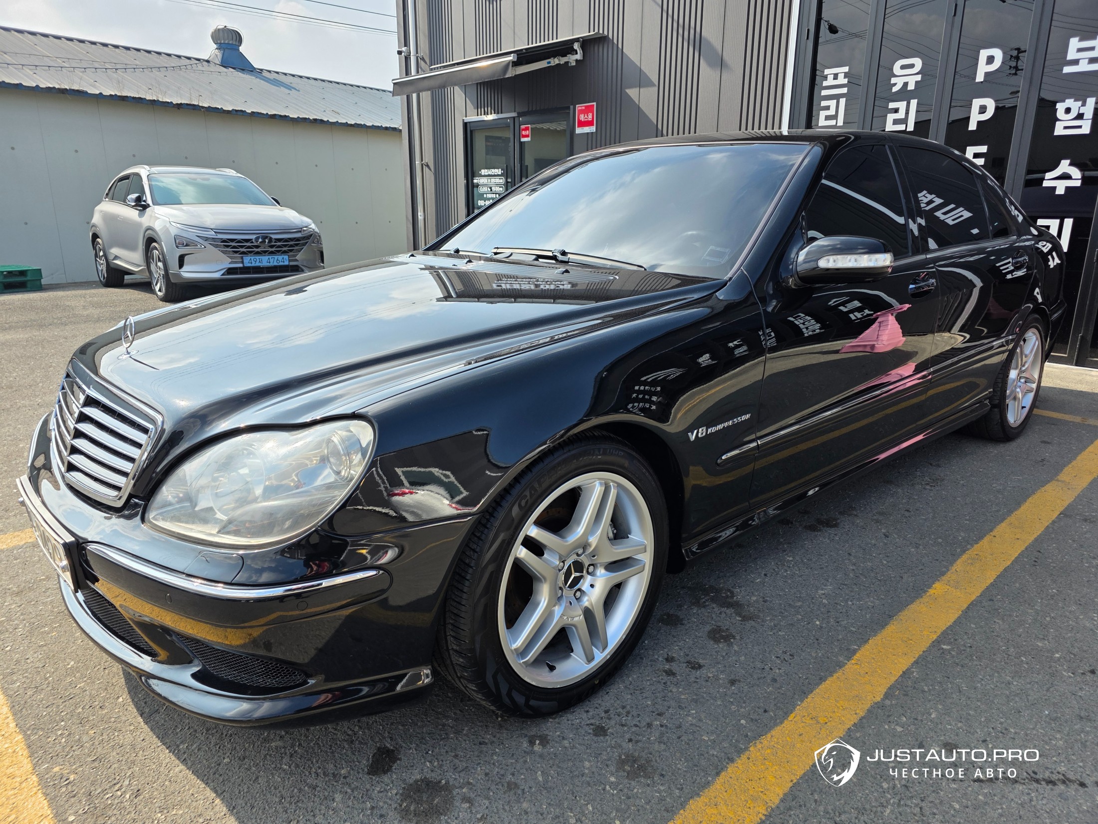 Автомобиль Mercedes-Benz S-Class