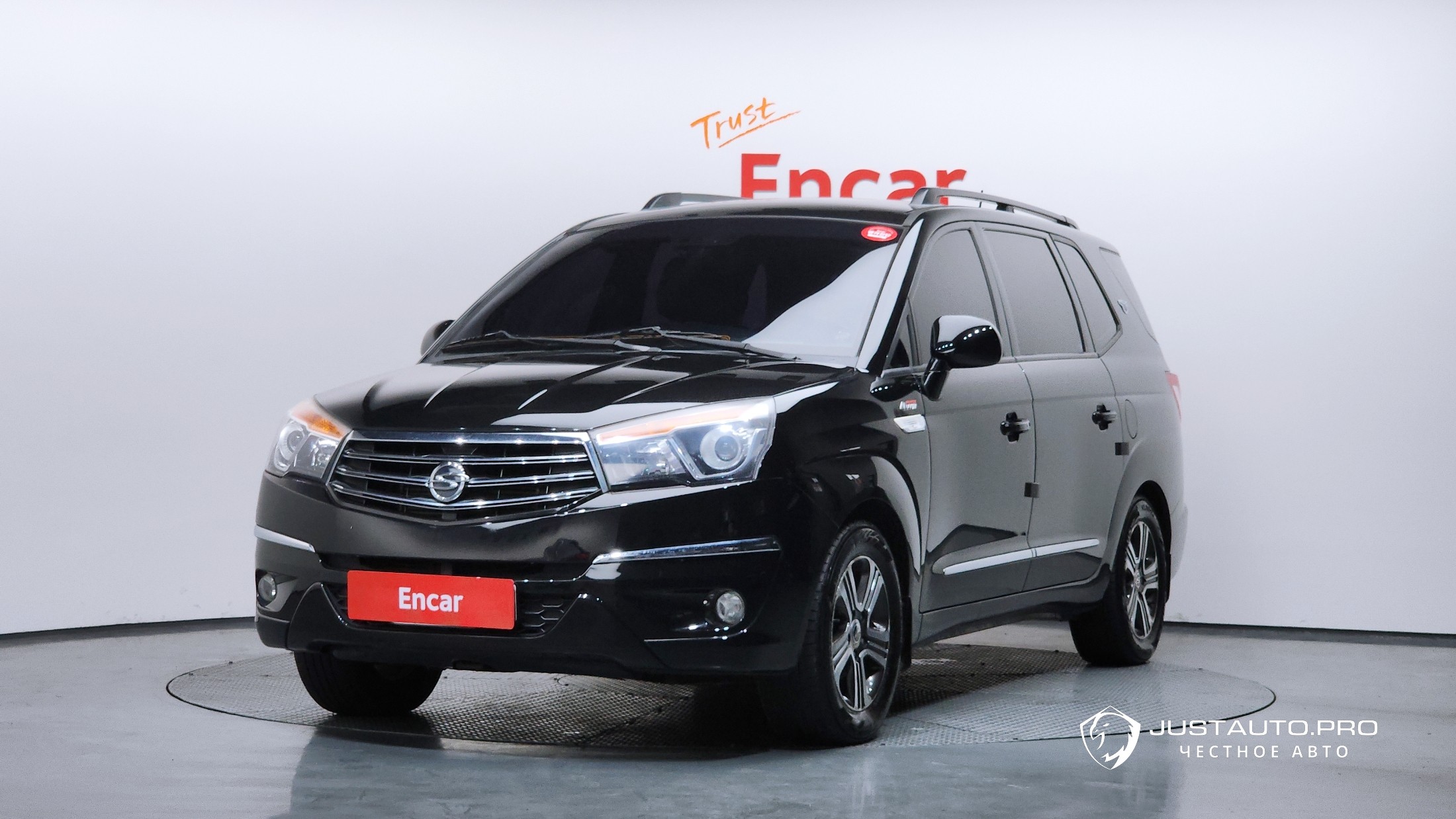 Автомобиль KG_Mobility_Ssangyong KORANDO