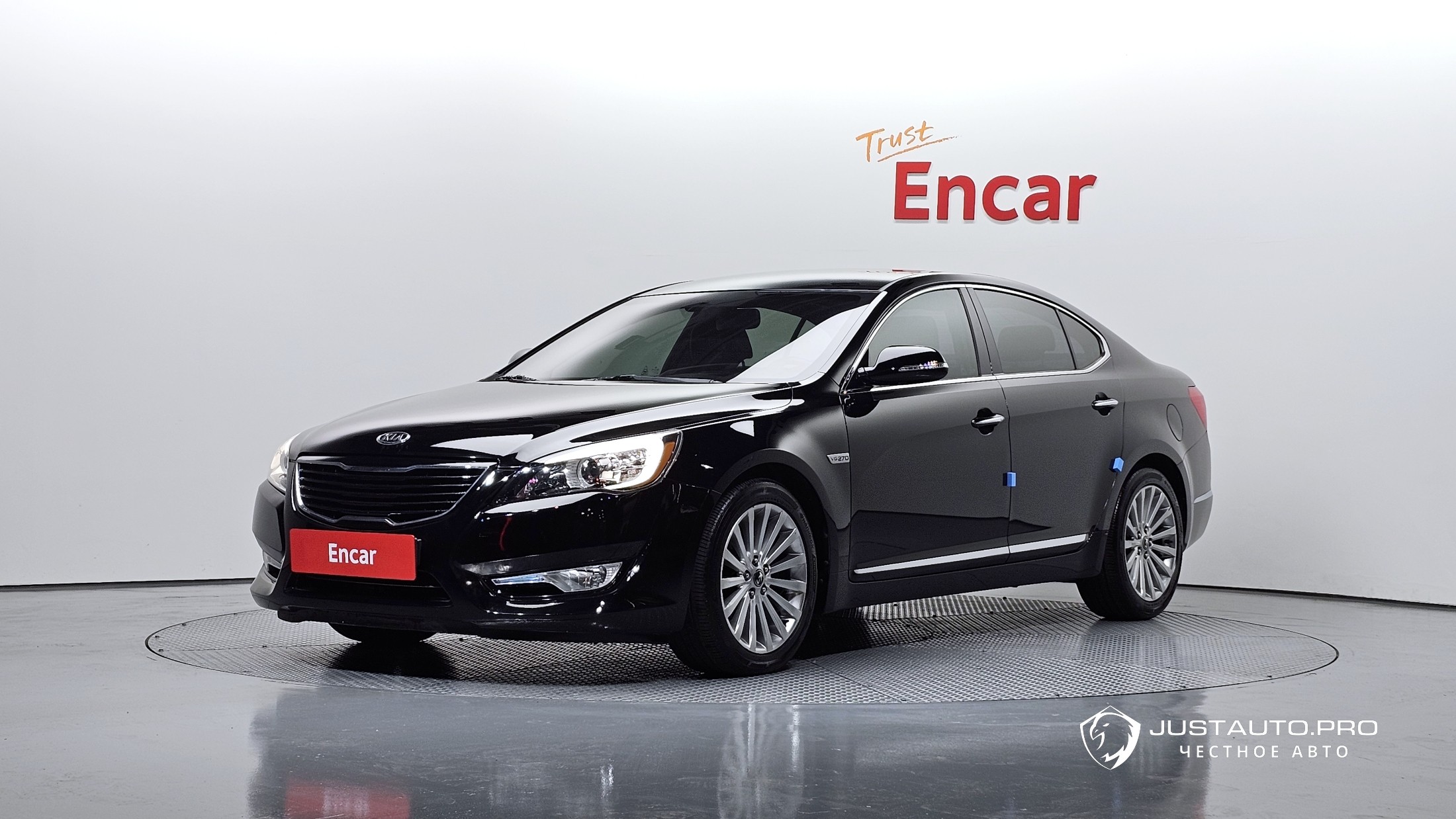 Автомобиль Kia K7