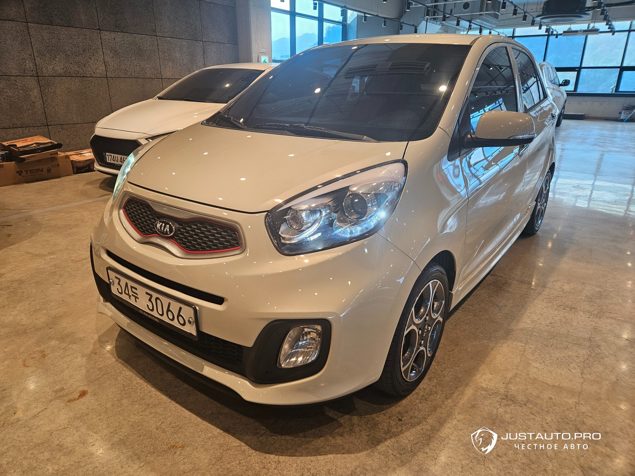 Автомобиль Kia morning