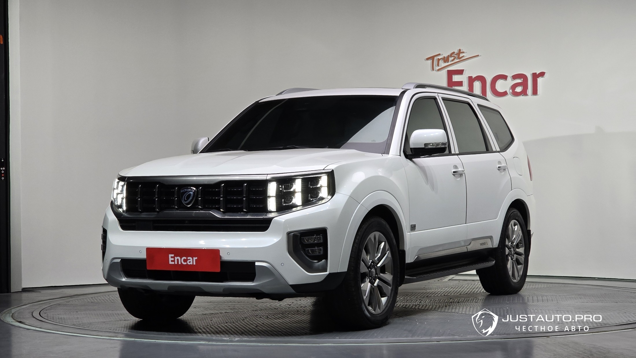 Автомобиль Kia Mohave