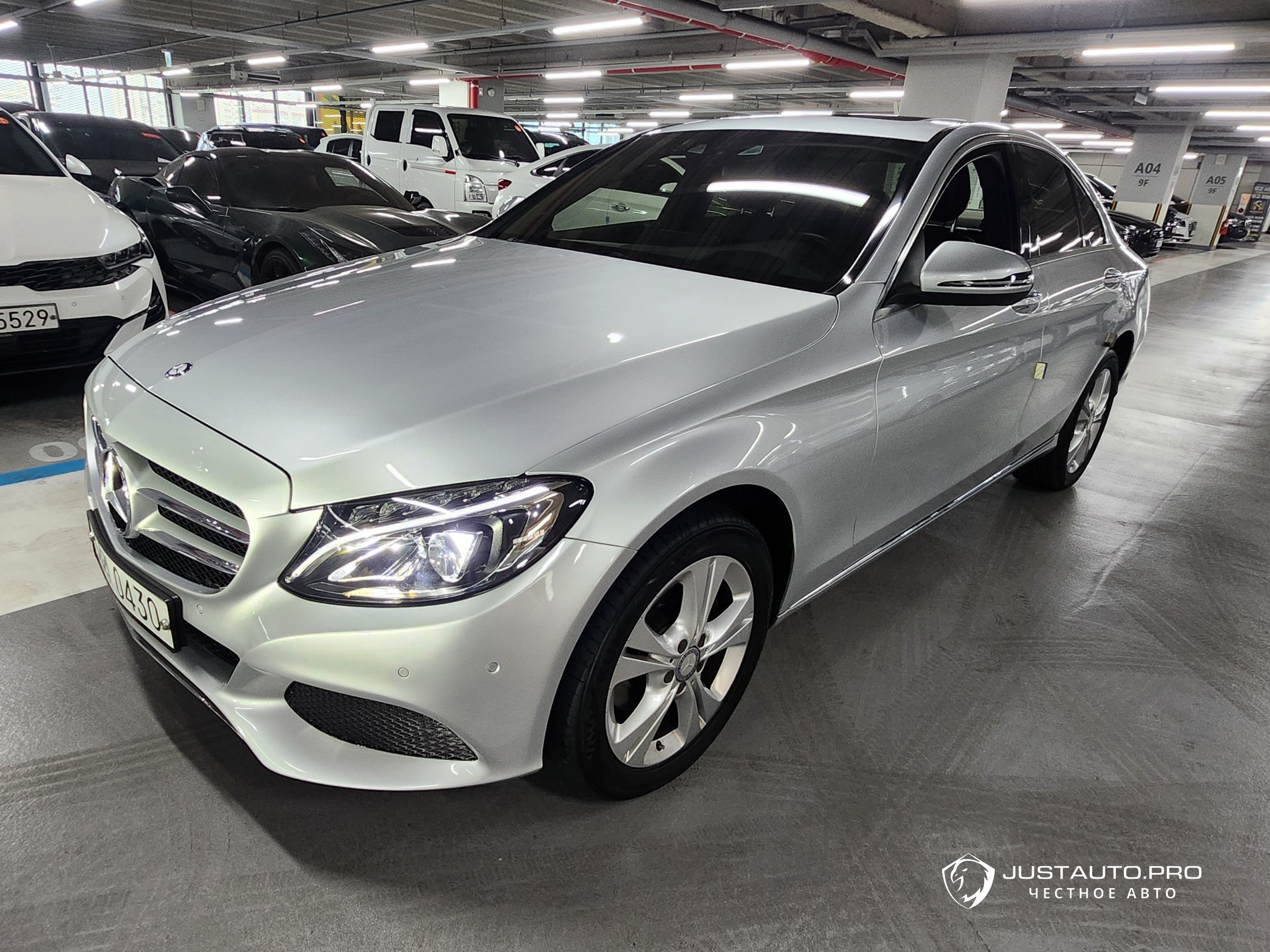 Автомобиль Mercedes-Benz C-Class