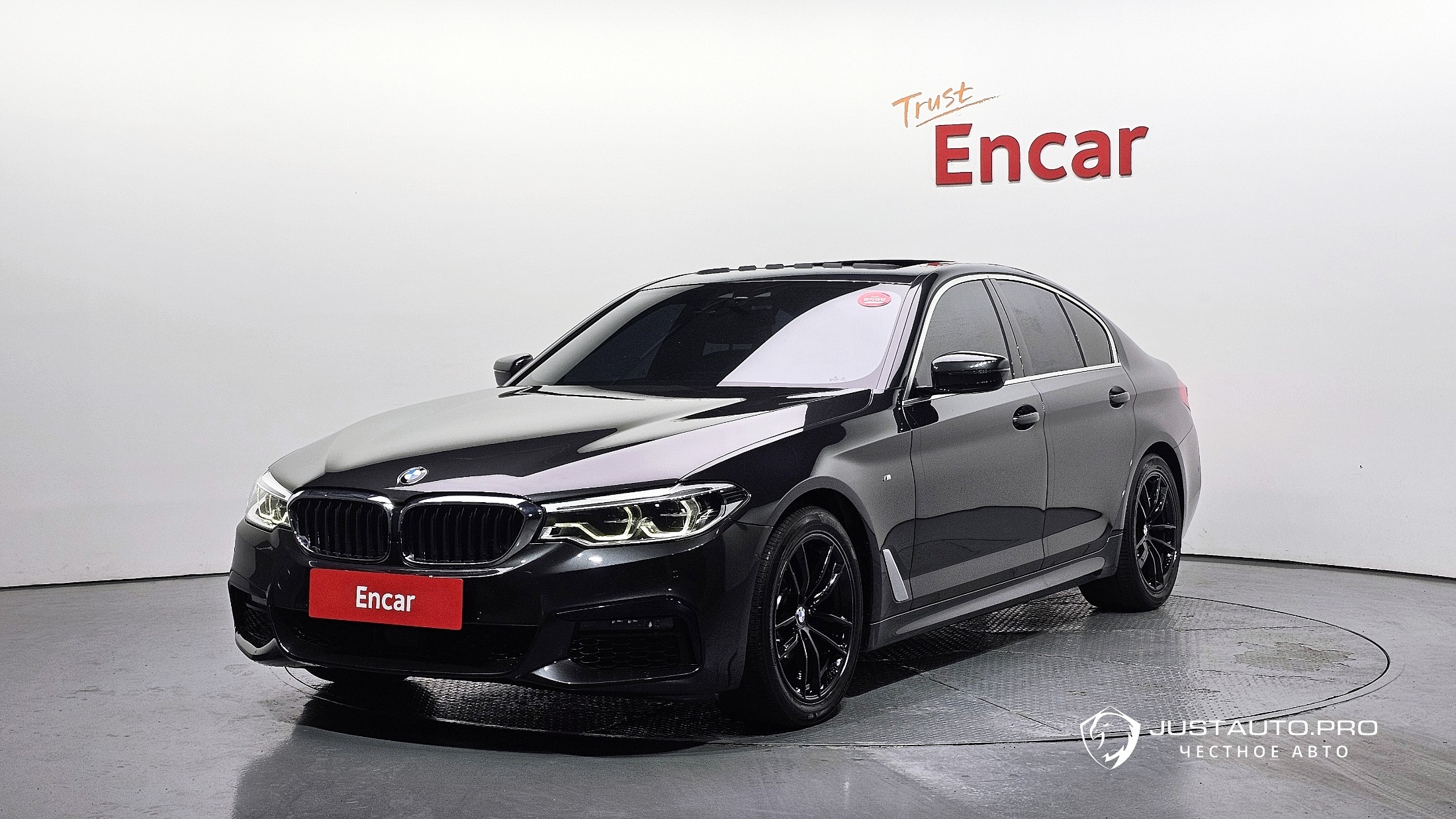 Автомобиль BMW 5-Series