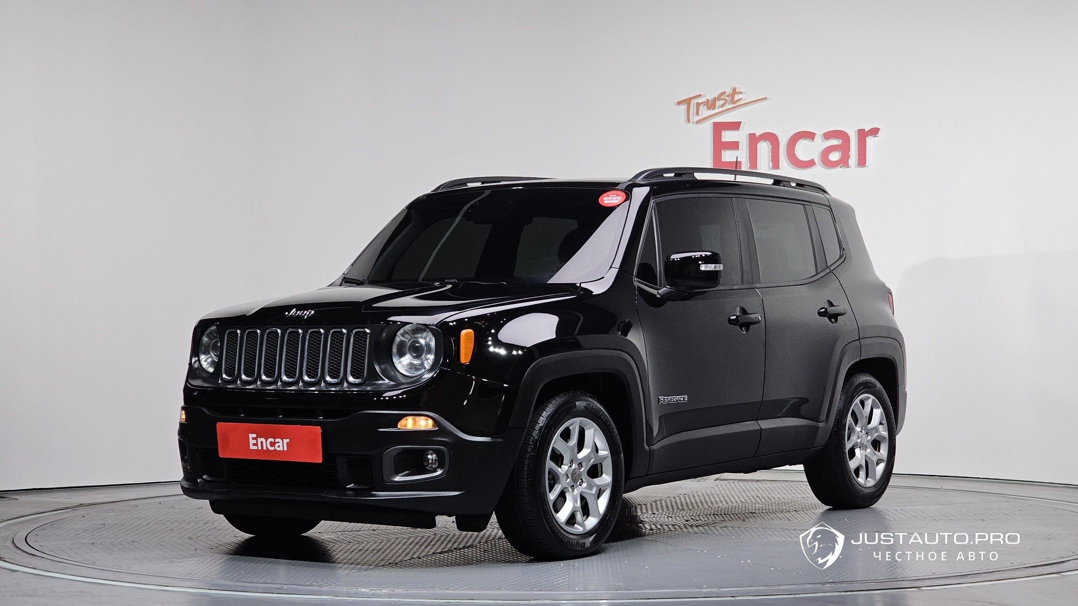 Автомобиль Jeep Renegade