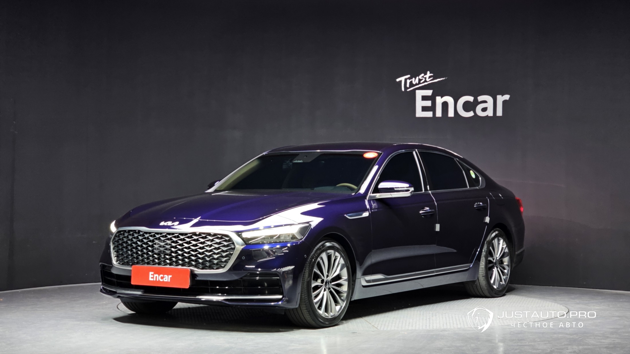 Автомобиль Kia K9