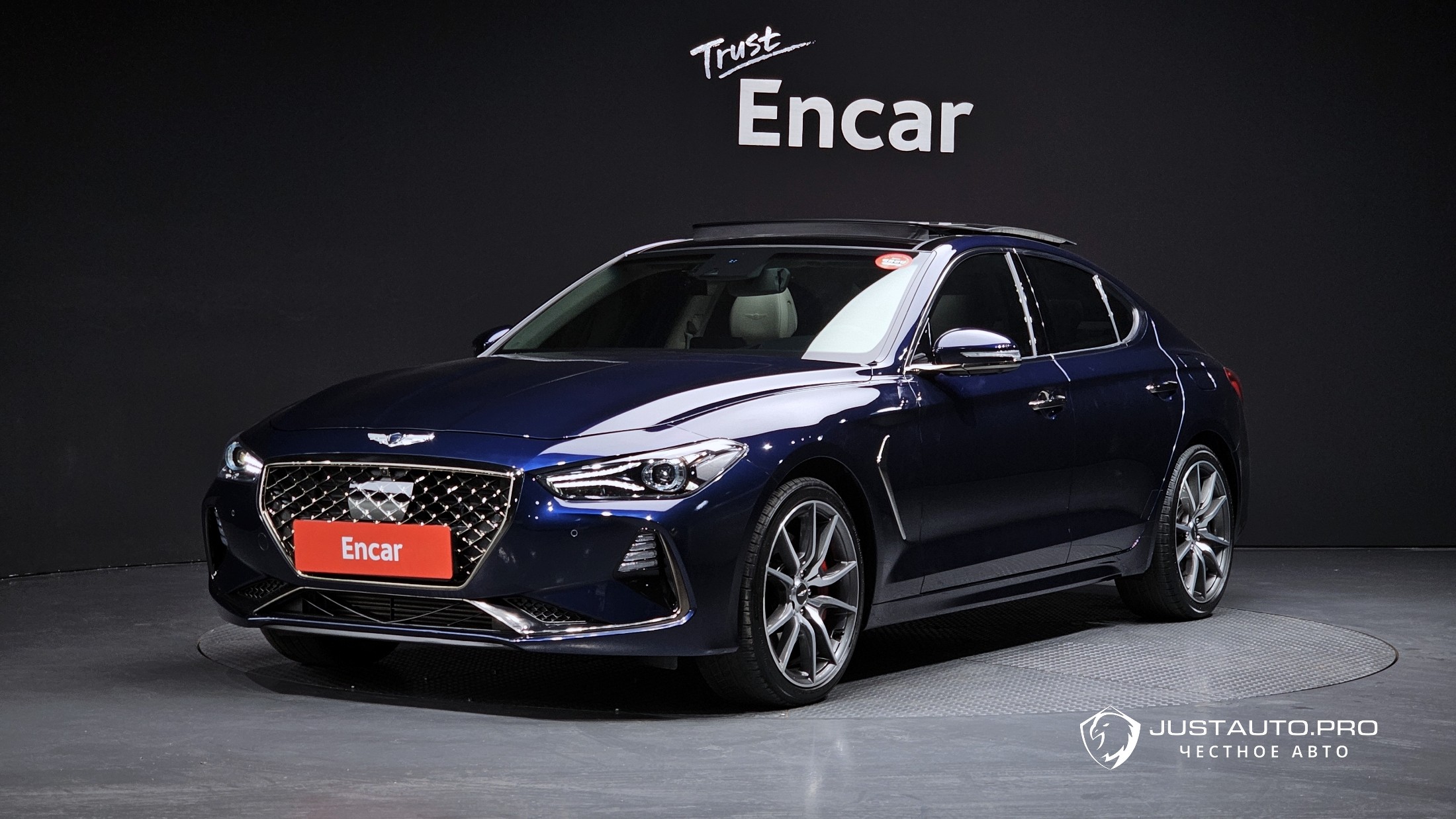 Автомобиль Genesis G70