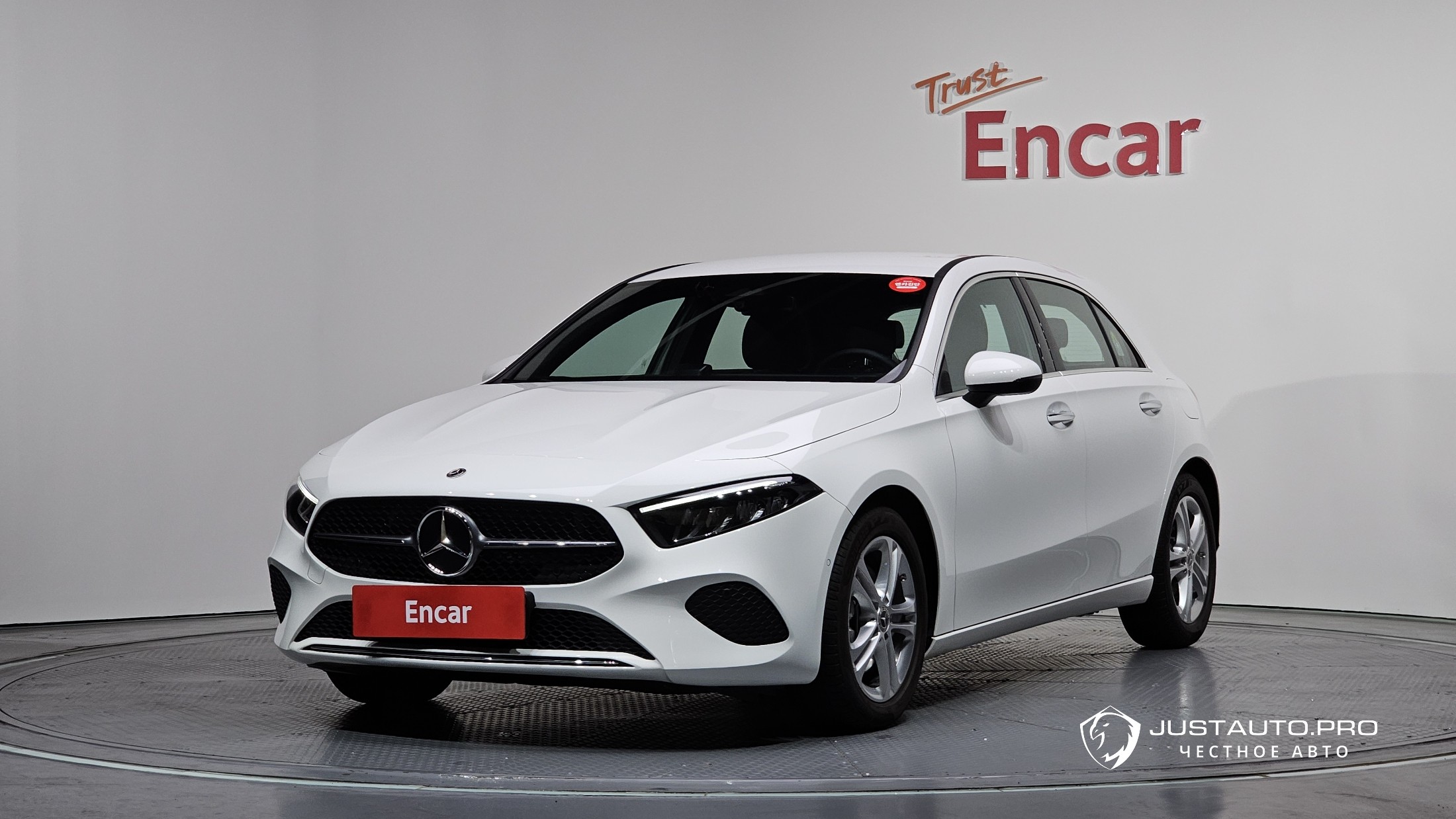 Автомобиль Mercedes-Benz A-Class