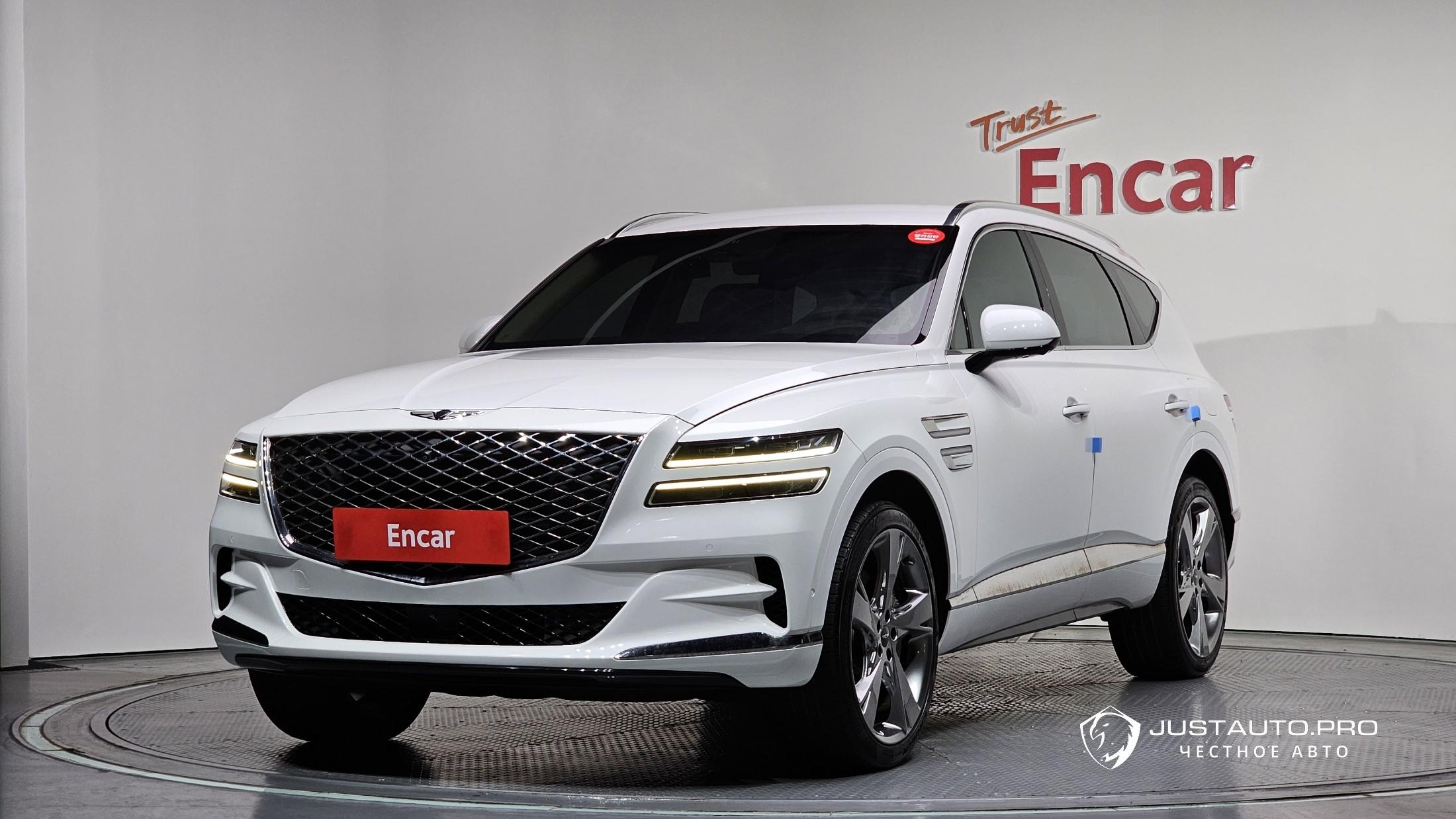 Автомобиль Genesis GV80