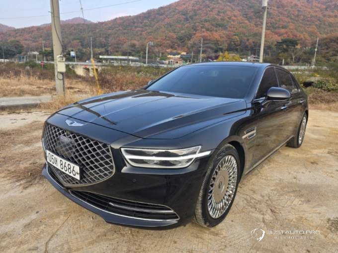 Автомобиль Genesis G90