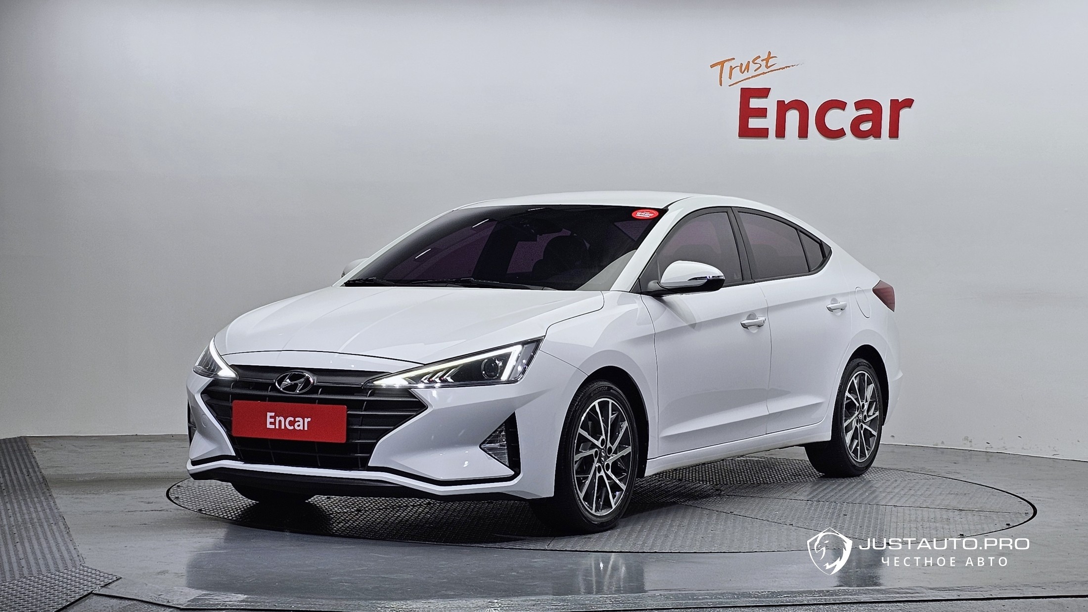 Автомобиль Hyundai AVANTE