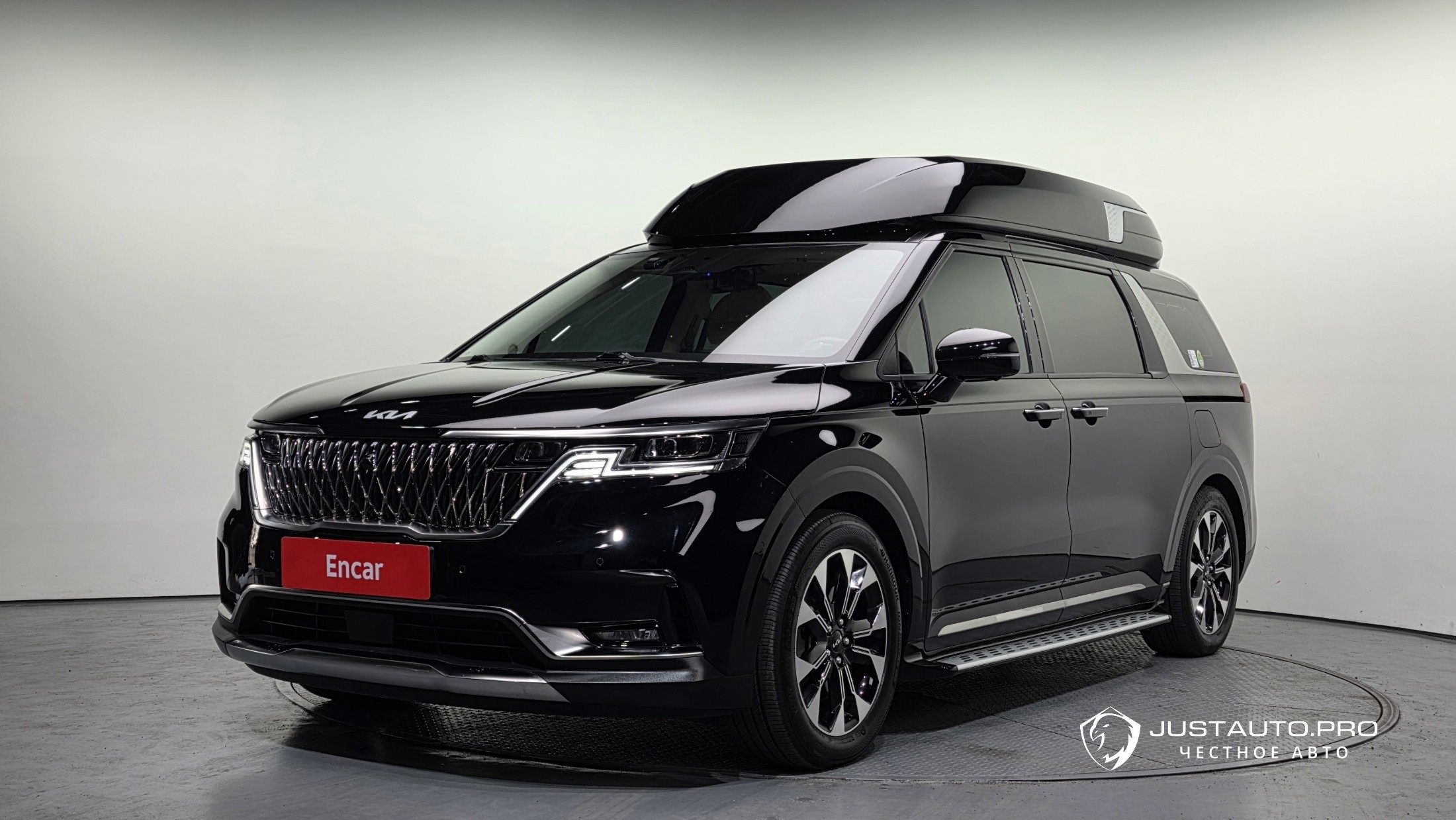 Автомобиль Kia Canival