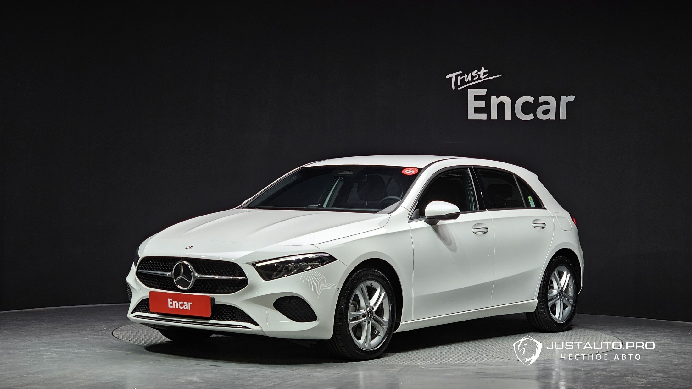 Автомобиль Mercedes-Benz A-Class