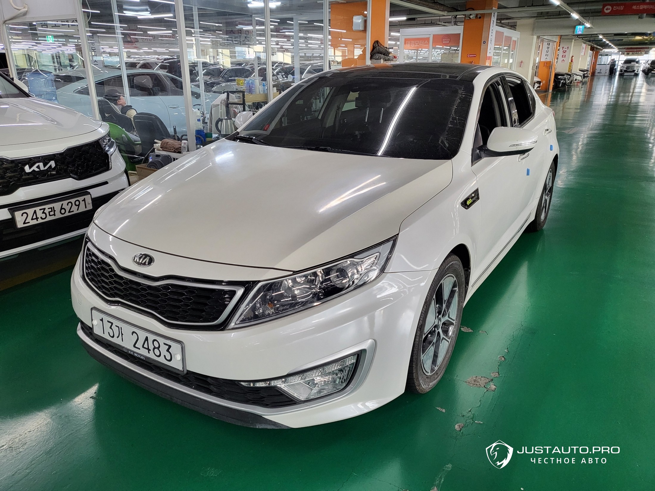 Автомобиль Kia K5