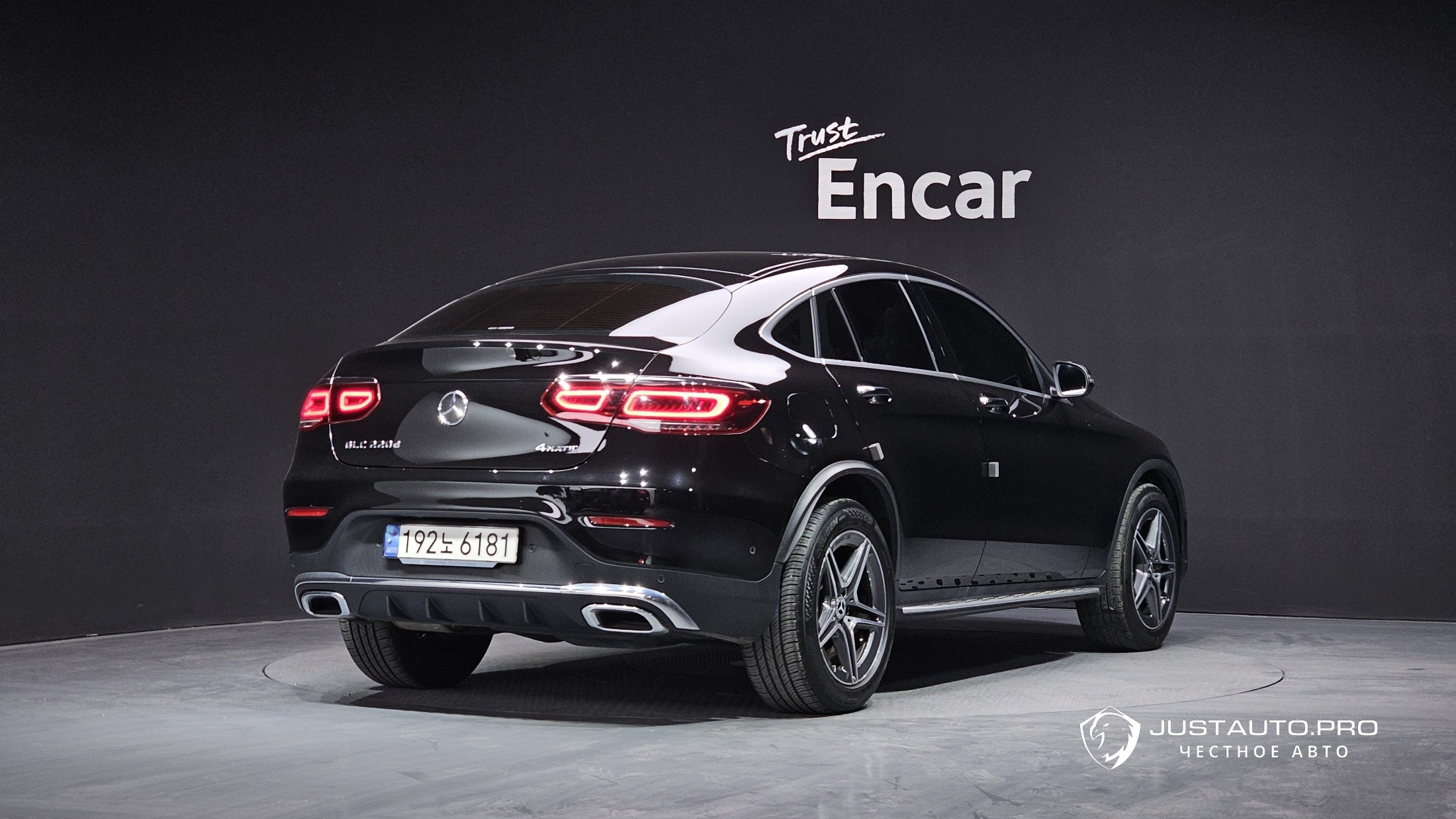 Автомобиль Mercedes-Benz GLC-Class