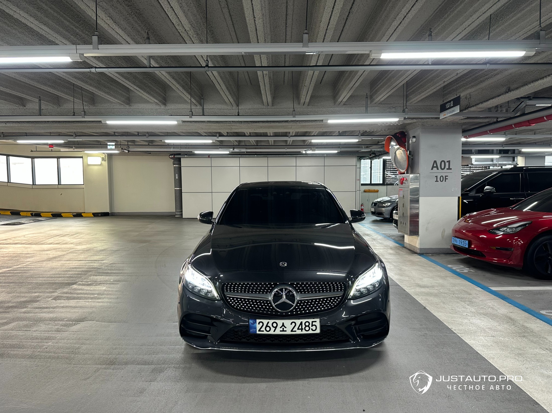 Автомобиль Mercedes-Benz C-Class