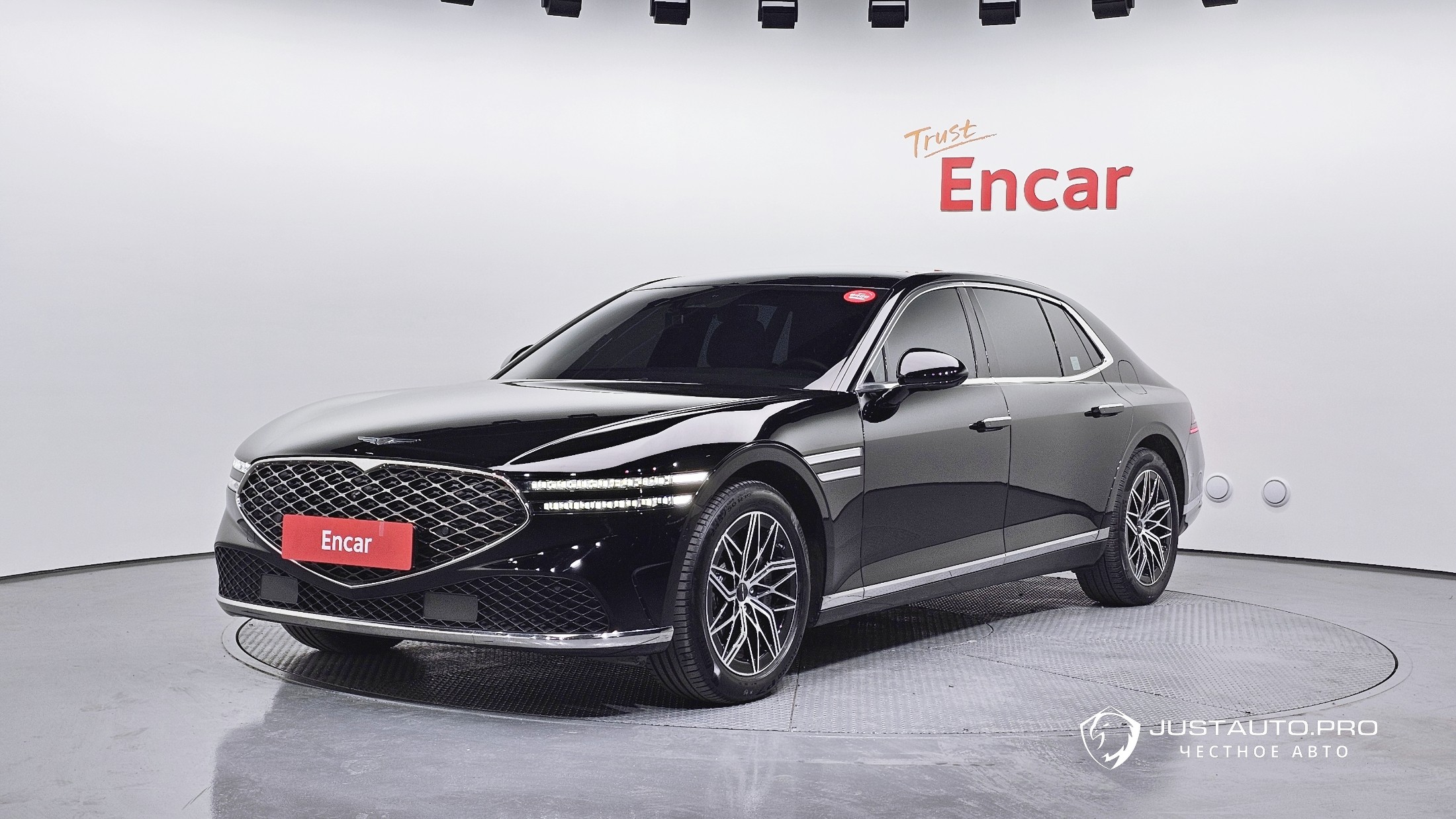 Автомобиль Genesis G90