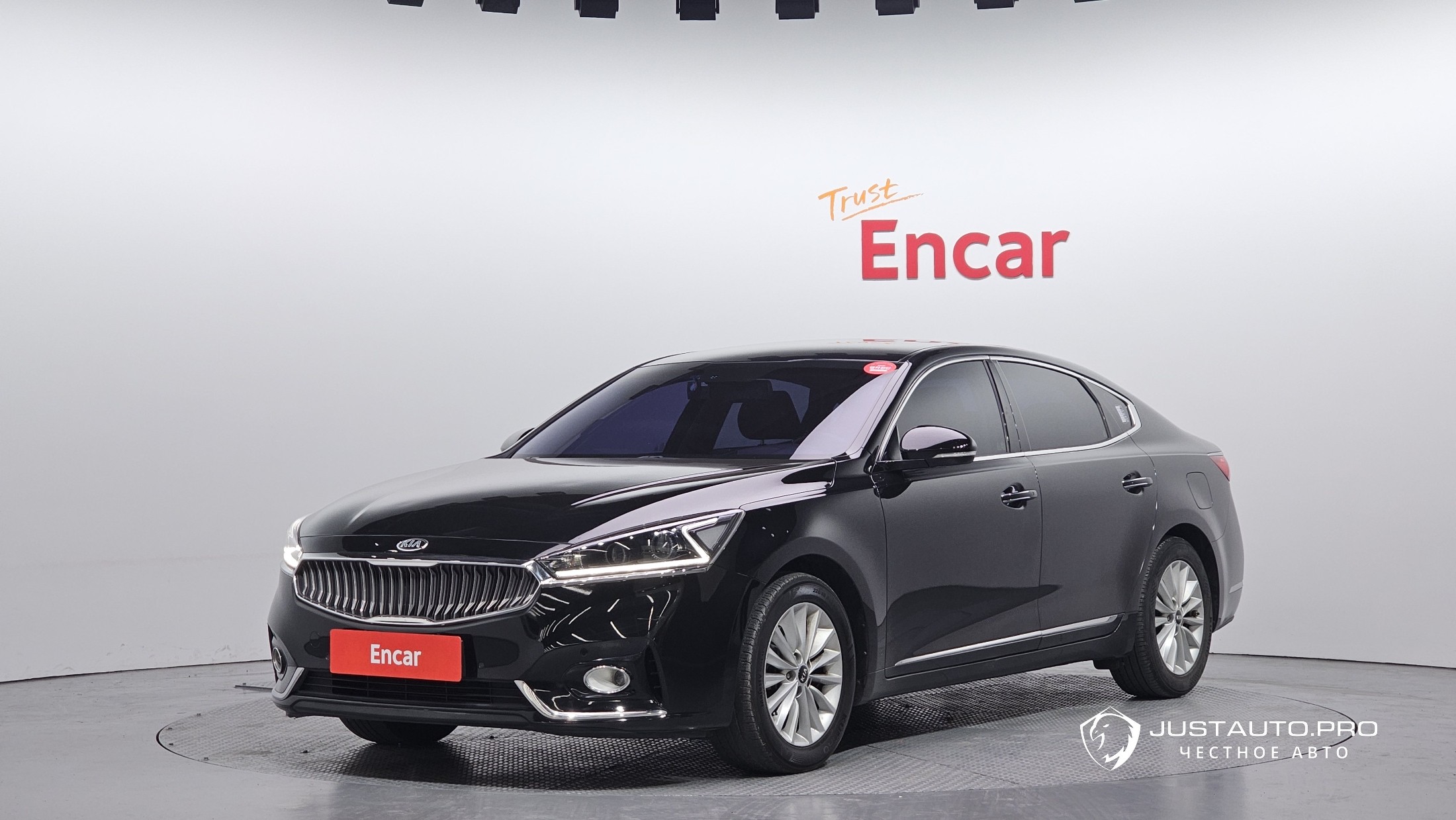 Автомобиль Kia K7