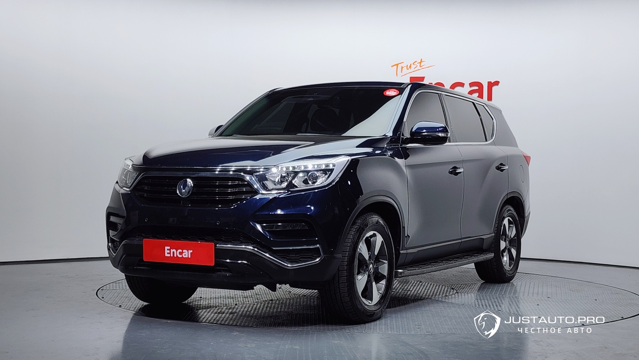 Автомобиль KG_Mobility_Ssangyong Rexton