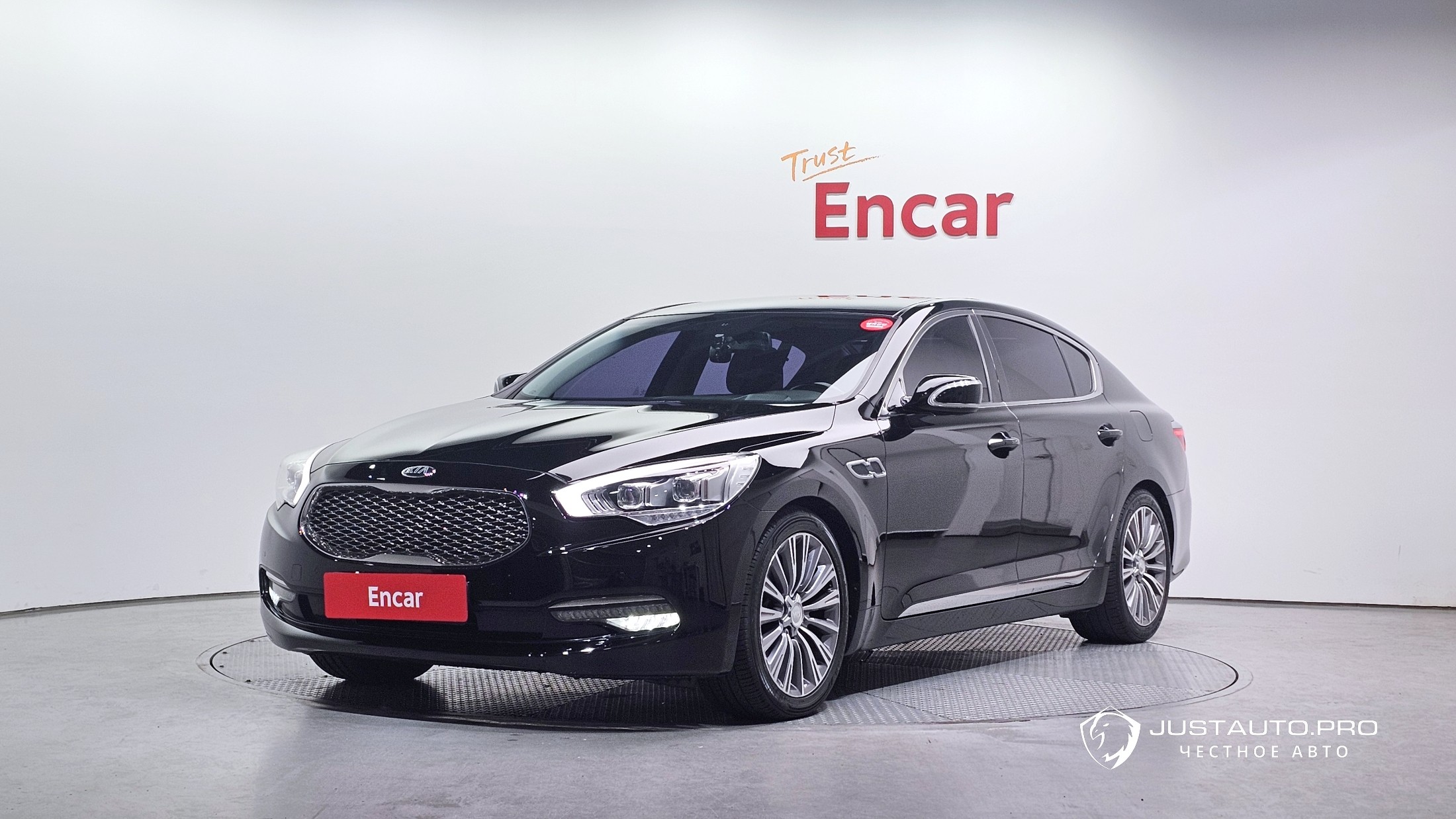 Автомобиль Kia K9